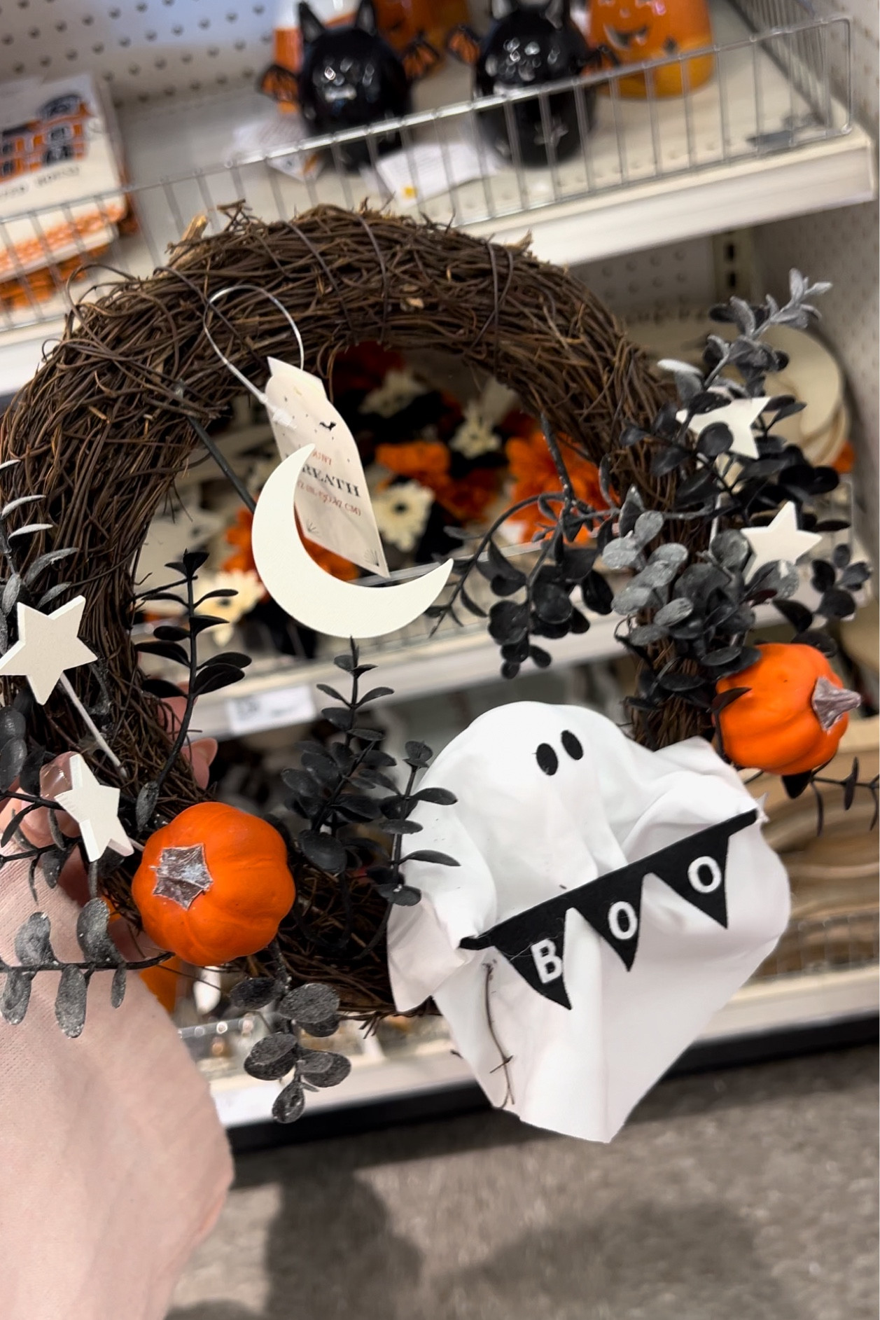 Mini boo wreath, pottery barn dupe?! 😬 soooo cute!

#LTKSeasonal #LTKFallSale #LTKSaleAlert