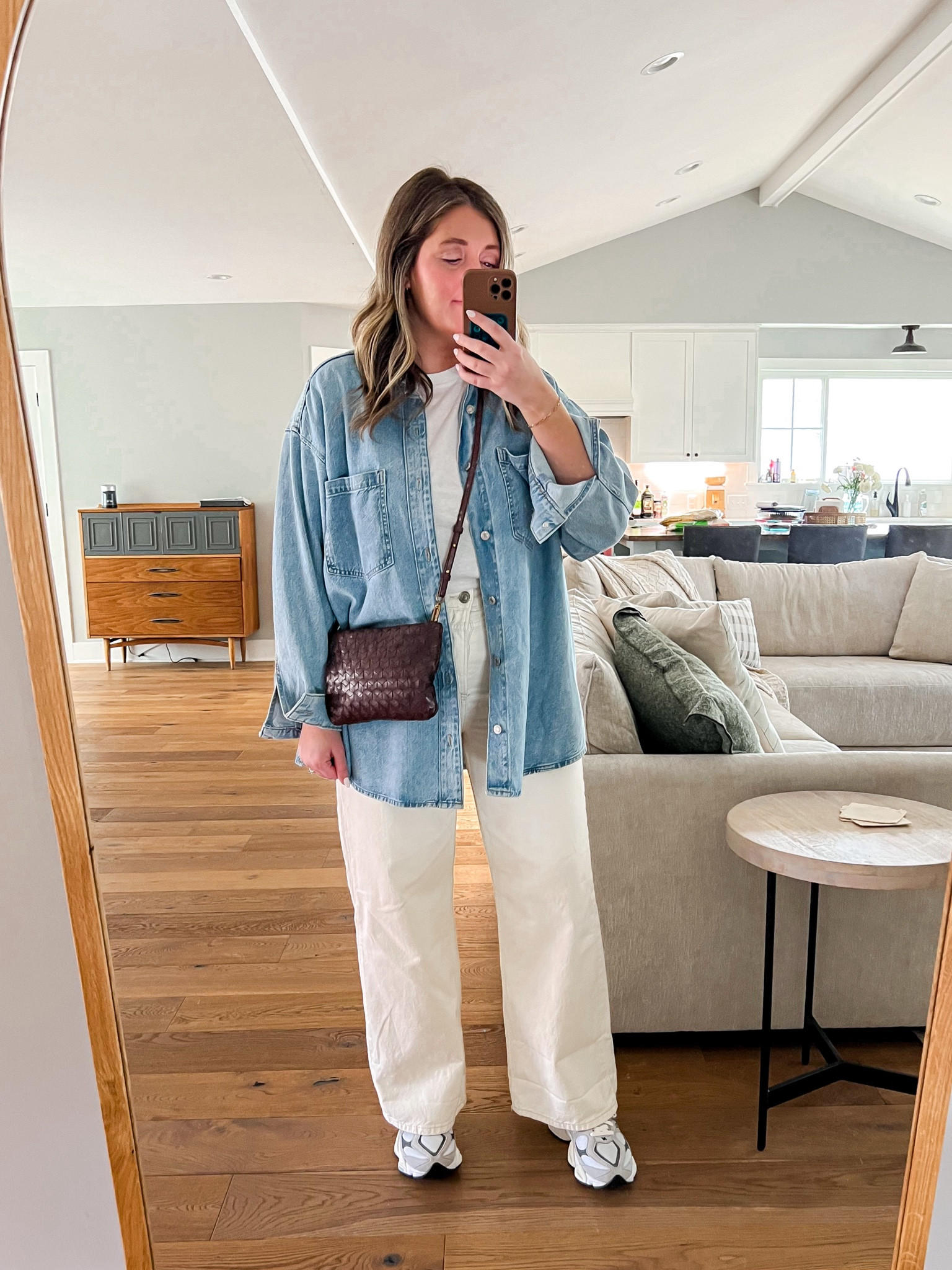 Mom of 4 style — Give me all the neutrals, denim and chunky sneaks 👌🏼 

#LTKSeasonal #LTKstyletip