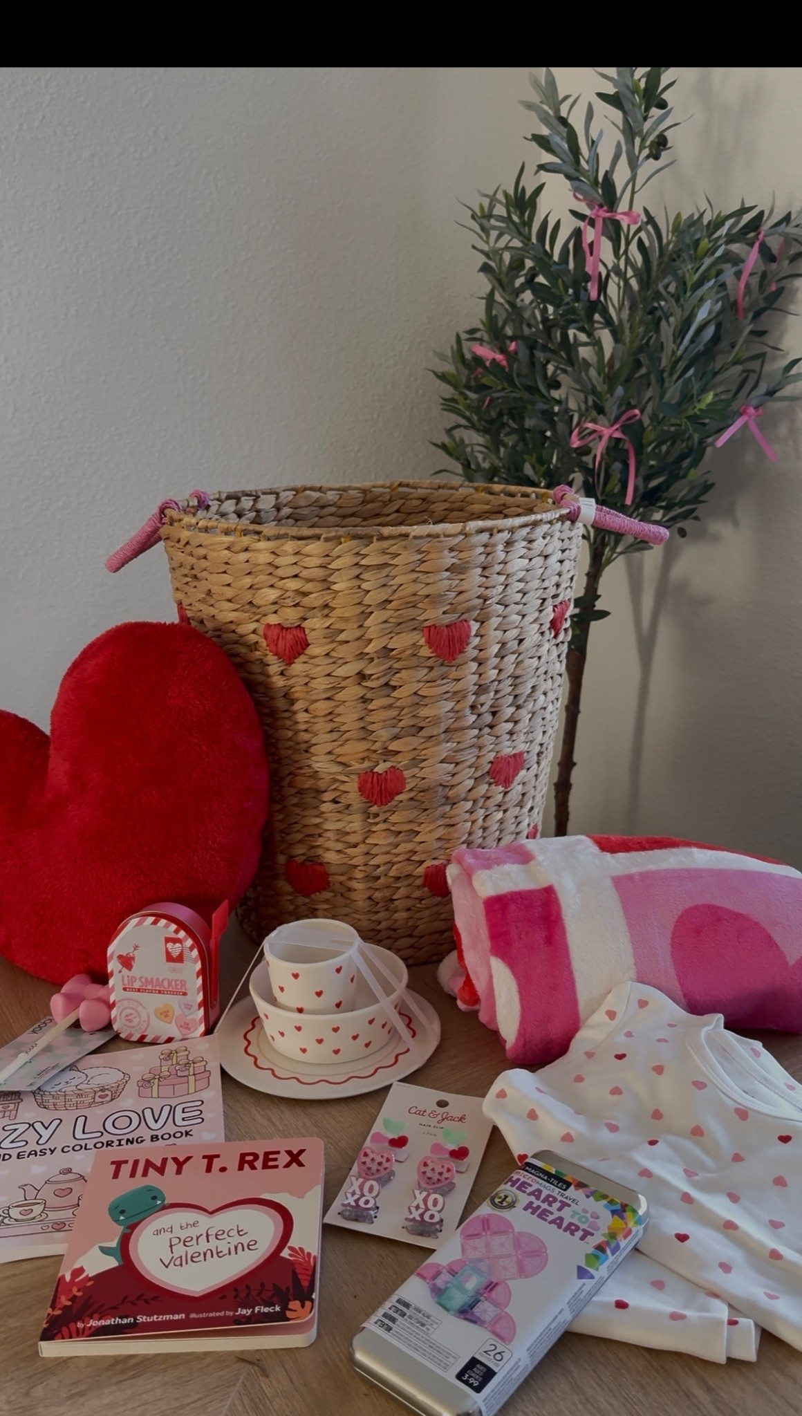 Valentine gift guide, toddler, target, girl mom, 2 year old, 3 year old, Valentine’s Day 

#LTKBaby #LTKValentine #LTKSeasonal
