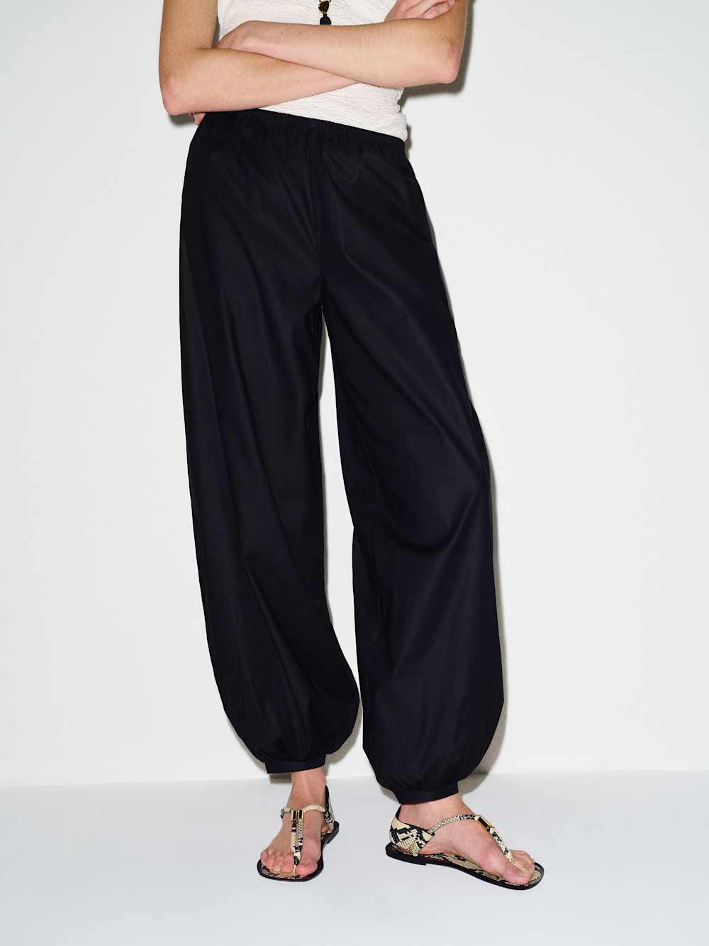 Aven Pant | Reformation (Global)