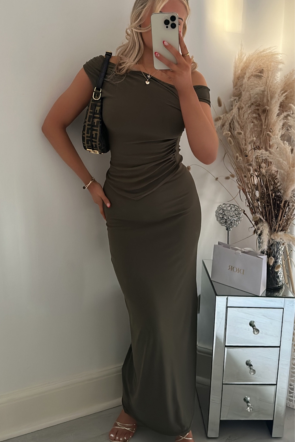 Khaki is my fav🥺🫶🏼✨