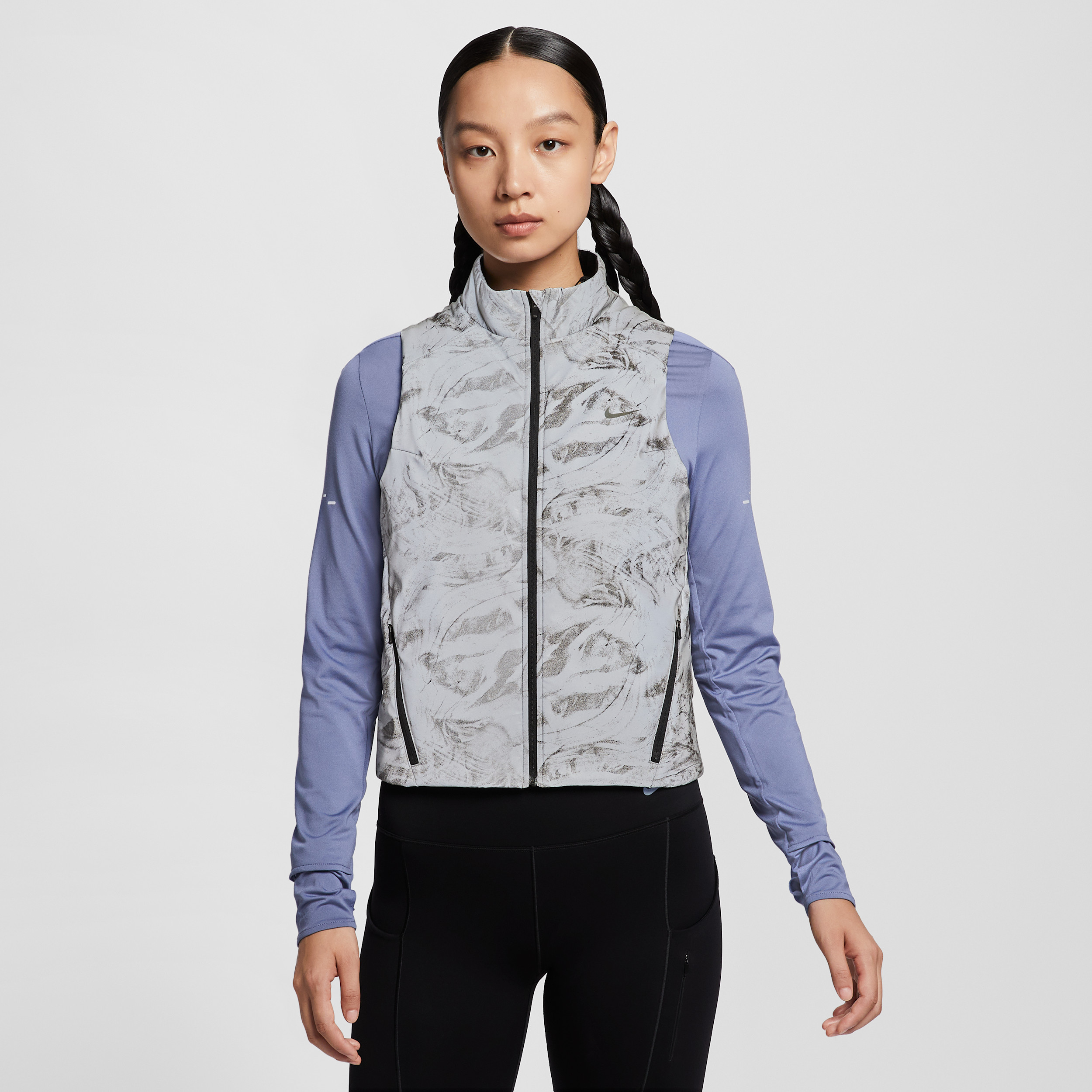 Nike Women's Swift Therma-FIT ADV Reflective Running Vest in Grey | HV2762-078 | Nike (US)
