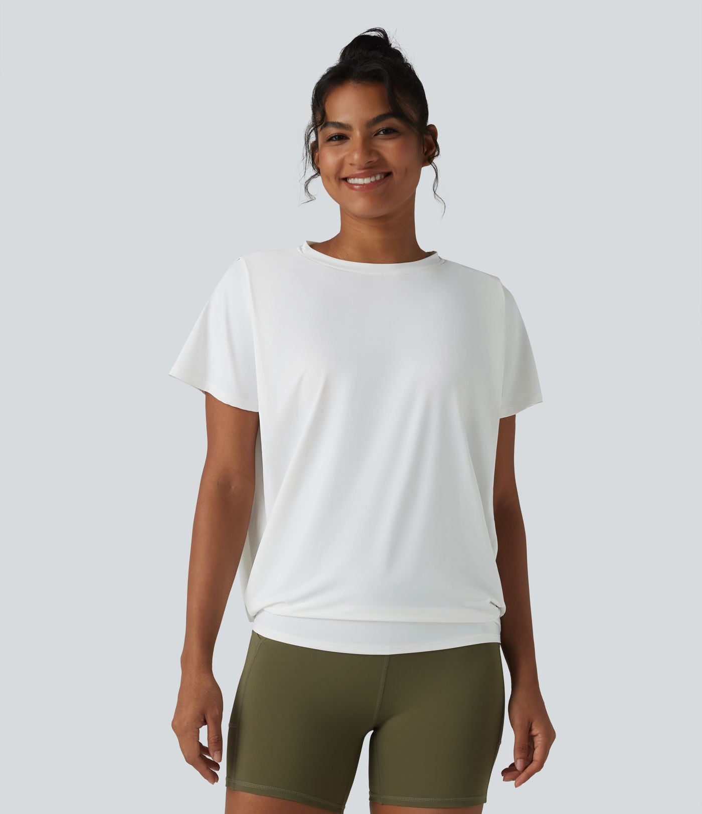 Women’s Round Neck Short Sleeve Ruched Cool Touch Yoga Sports Top-UPF50+ - Halara | HALARA