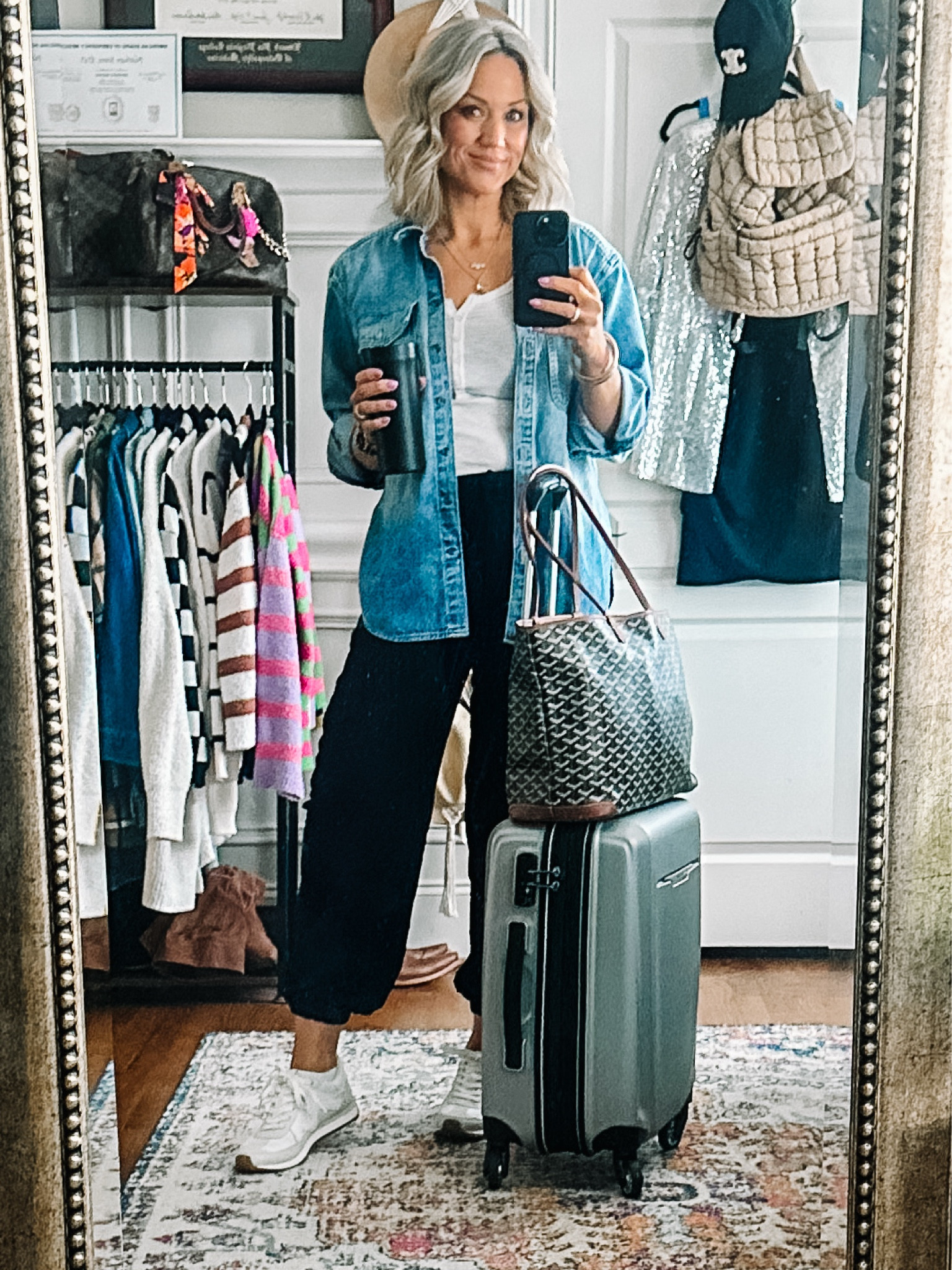 Airport fit! ✈️

#LTKFindsUnder50 #LTKTravel #LTKOver40