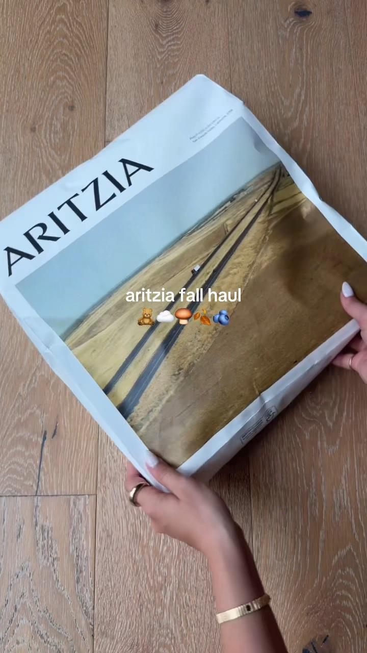 Aritzia new arrivals unboxing ✨ Loving the new waffle drop and all the stripes for fall! So many cute, cozy pieces I can’t wait to style. Try-on coming soon! 🫶🏻 I’ll have everything linked on my LTK.

@Aritzia  #AritziaStyle #FallFashion #FallOutfits #AritziaHaul Aritzia new arrivals, Aritzia fall haul, waffle knit, striped fall outfits, cozy fall fashion