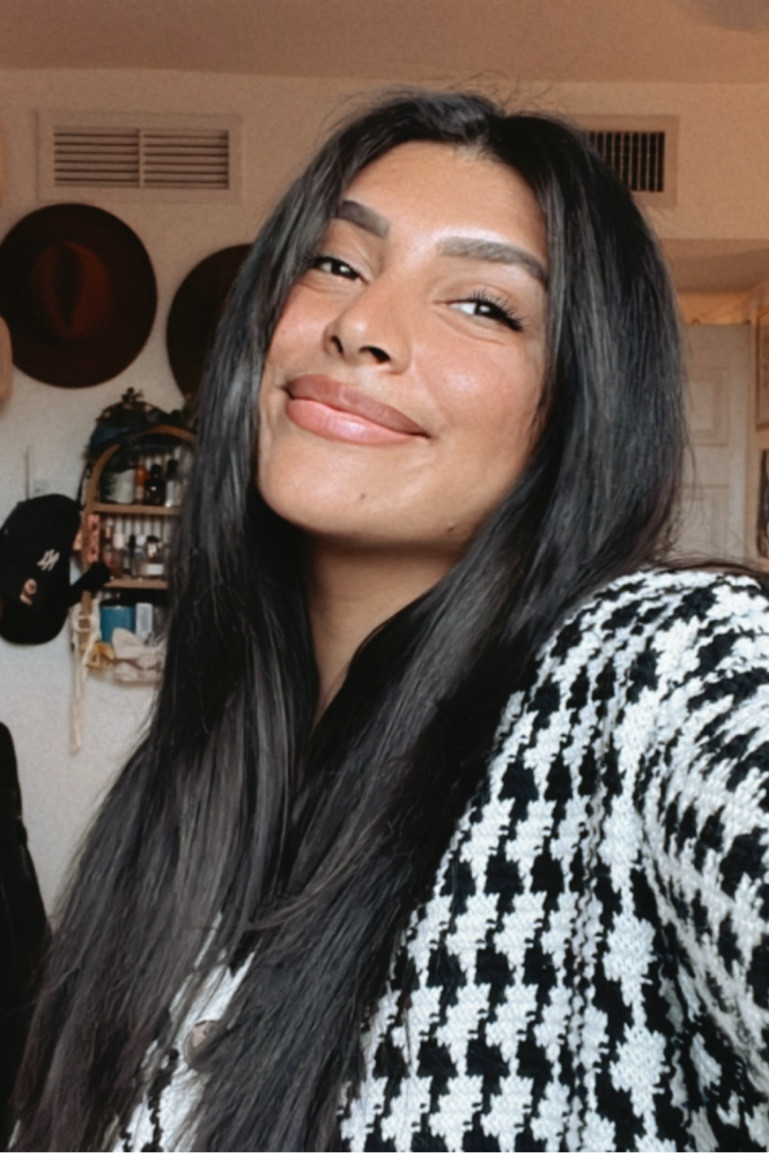 i did my hair bc me and my curls aren’t on good terms rn 😤 BUT LOOK HOW CUTIE

#LTKmidsize #LTKstyletip