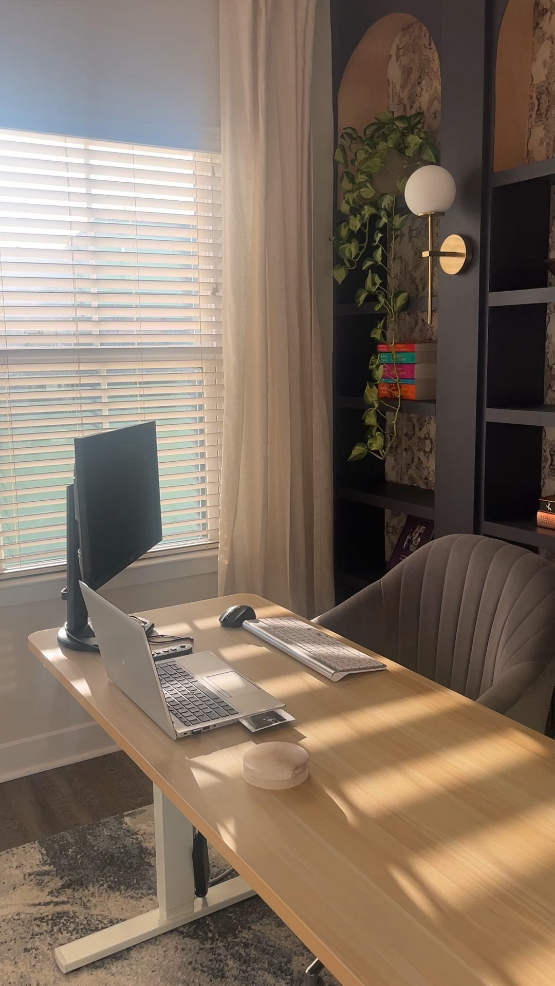 Your home office should inspire you! ✨ Sharing my favorite pieces that keep the space functional, cozy, and chic—because productivity thrives in style. 🤍 click to shop! 

Home Office Vibes | Decor Goals

#LTKHome