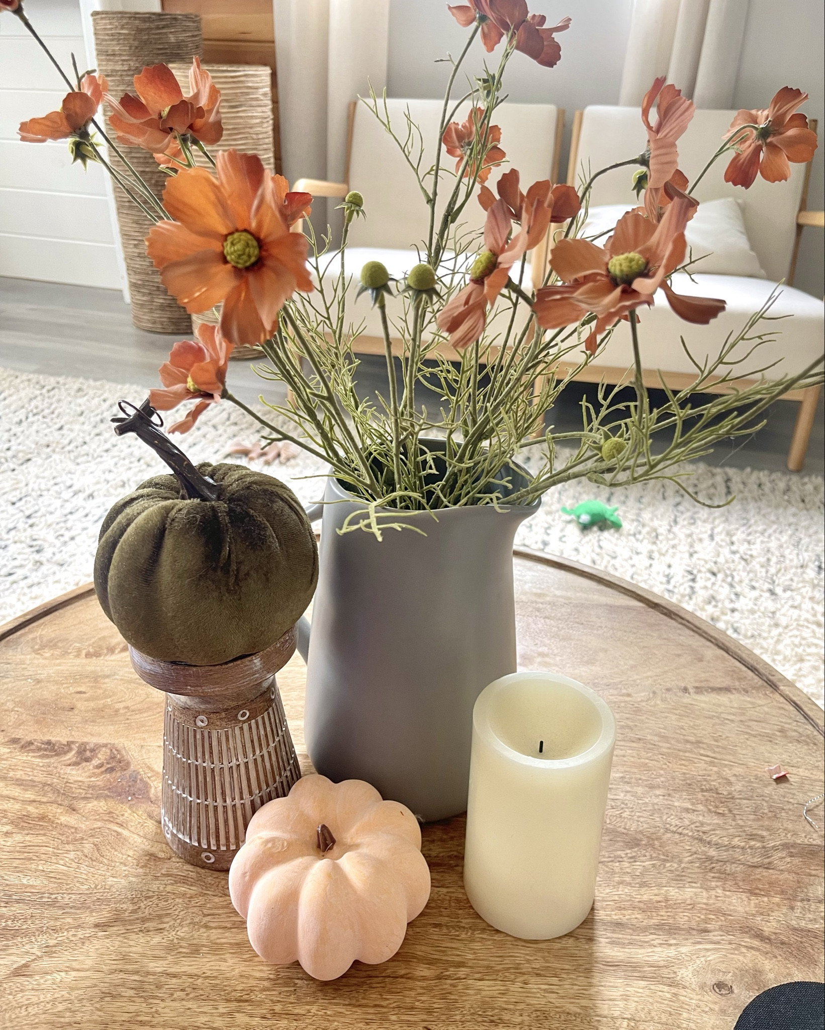 Playing with fall today! I’m obsessed with these new flowers 😍

Fall flowers, fall stems, autumn flowers, fall decor, autumn decor, home decor, fall finds, fall home, coffee table, centerpiece, arrangement, faux flowers, poppy, poppys 

#LTKFindsUnder50 #LTKHome #LTKSeasonal