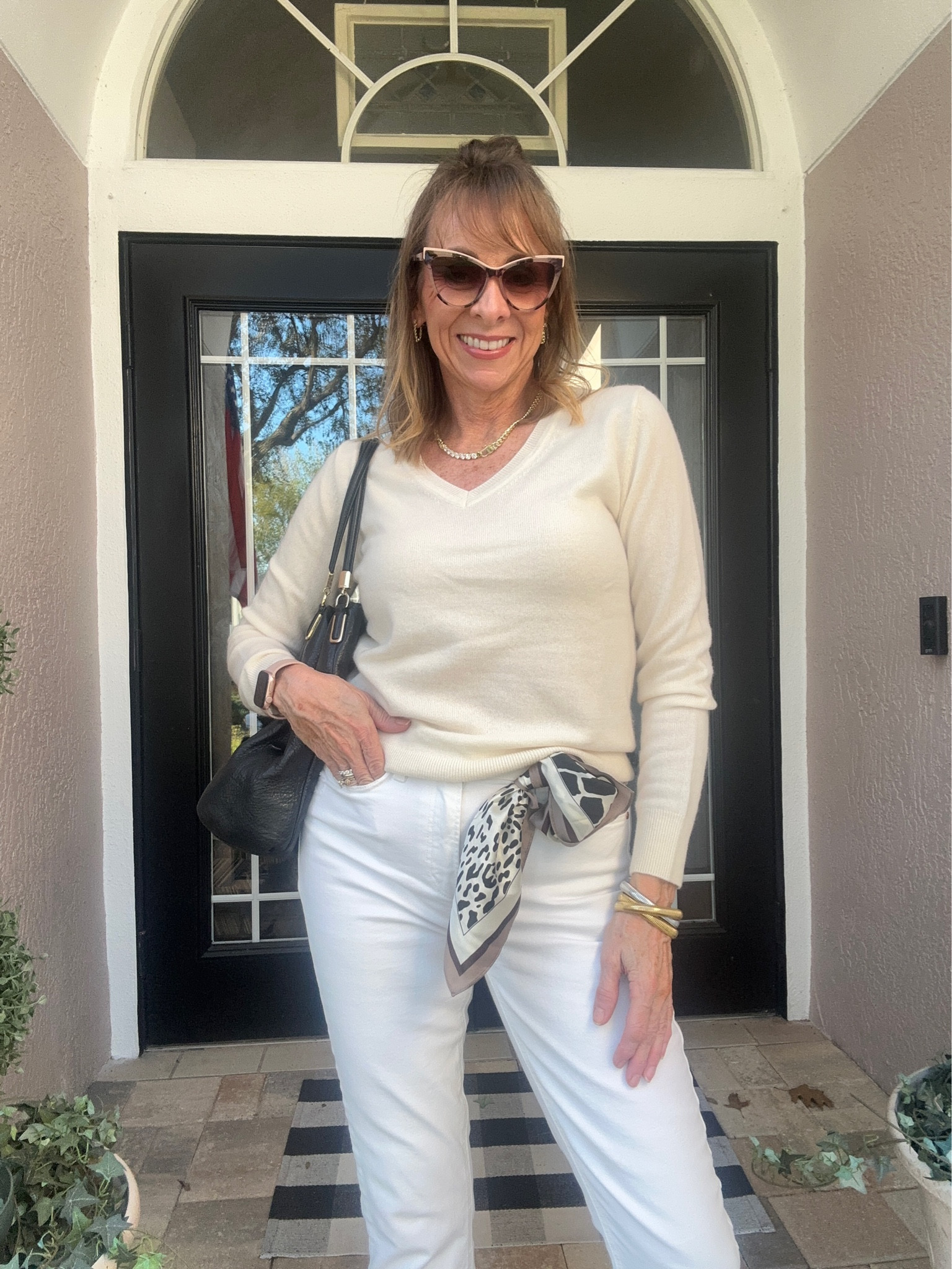 Easy weekend outfit. Love these ecru jeans so much. Great year round!

#LTKStyleTip #LTKOver40