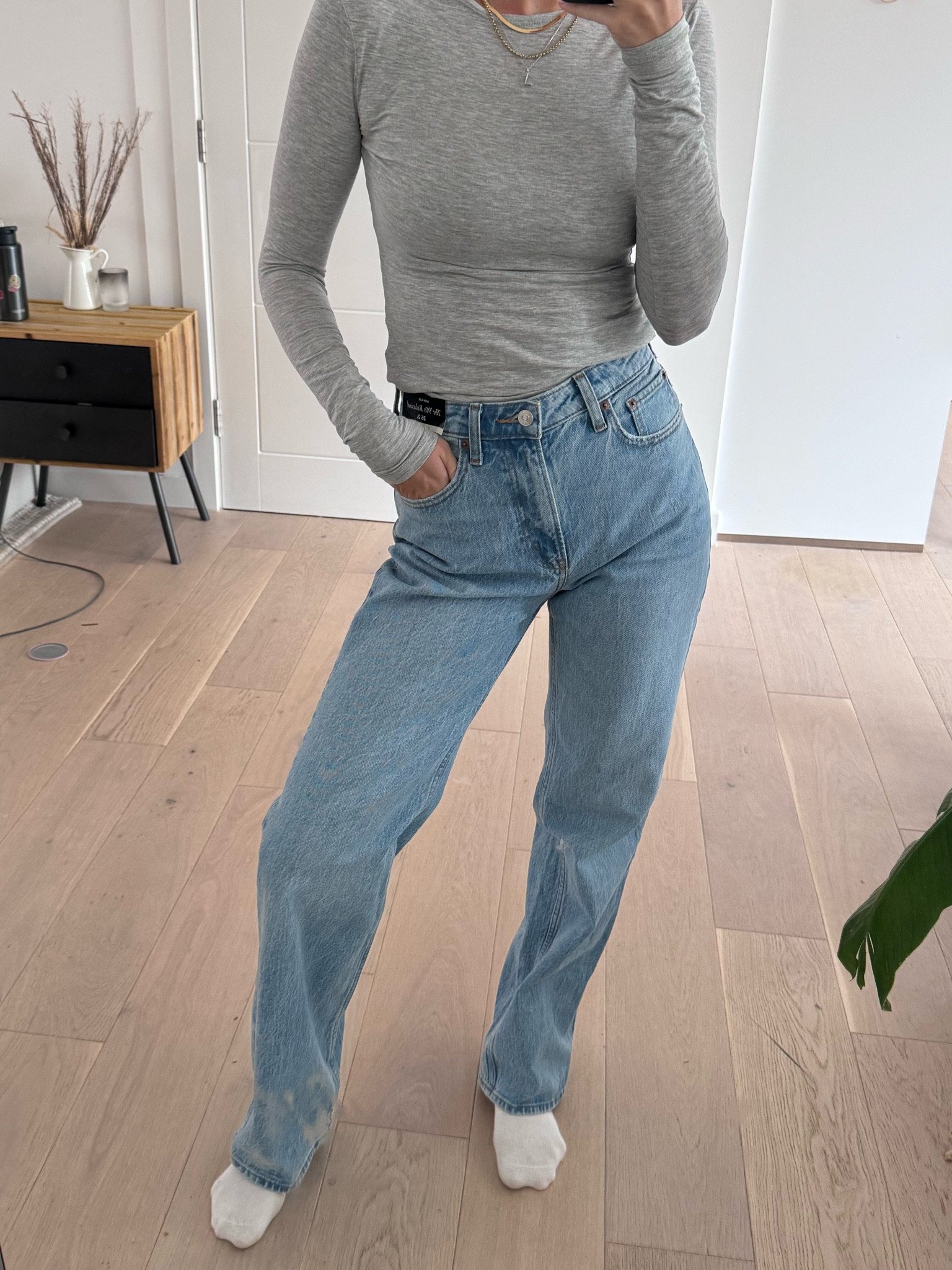 Curve love 90s high rise relaxed jeans - Abercrombie & Fitch 

#LTKfamily #LTKautumn #LTKuk