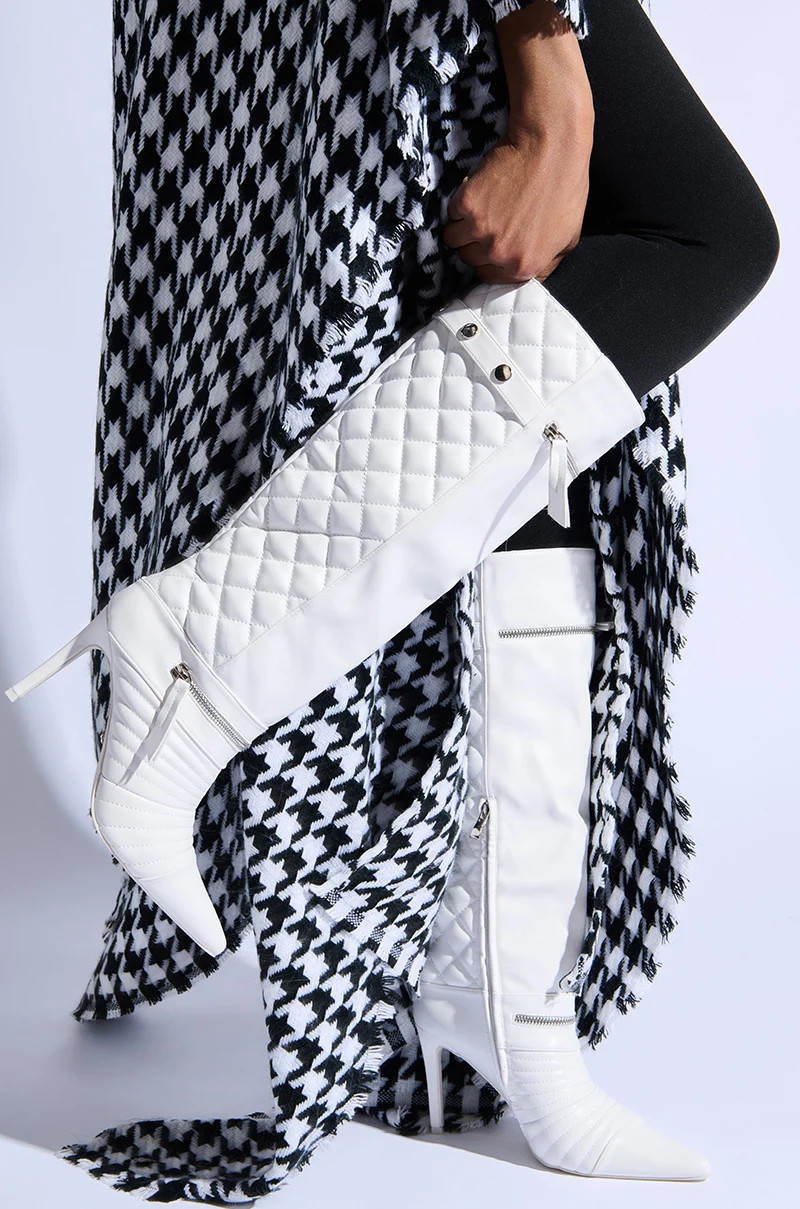 AZALEA WANG LYRICAL WHITE STILETTO BOOT | AKIRA