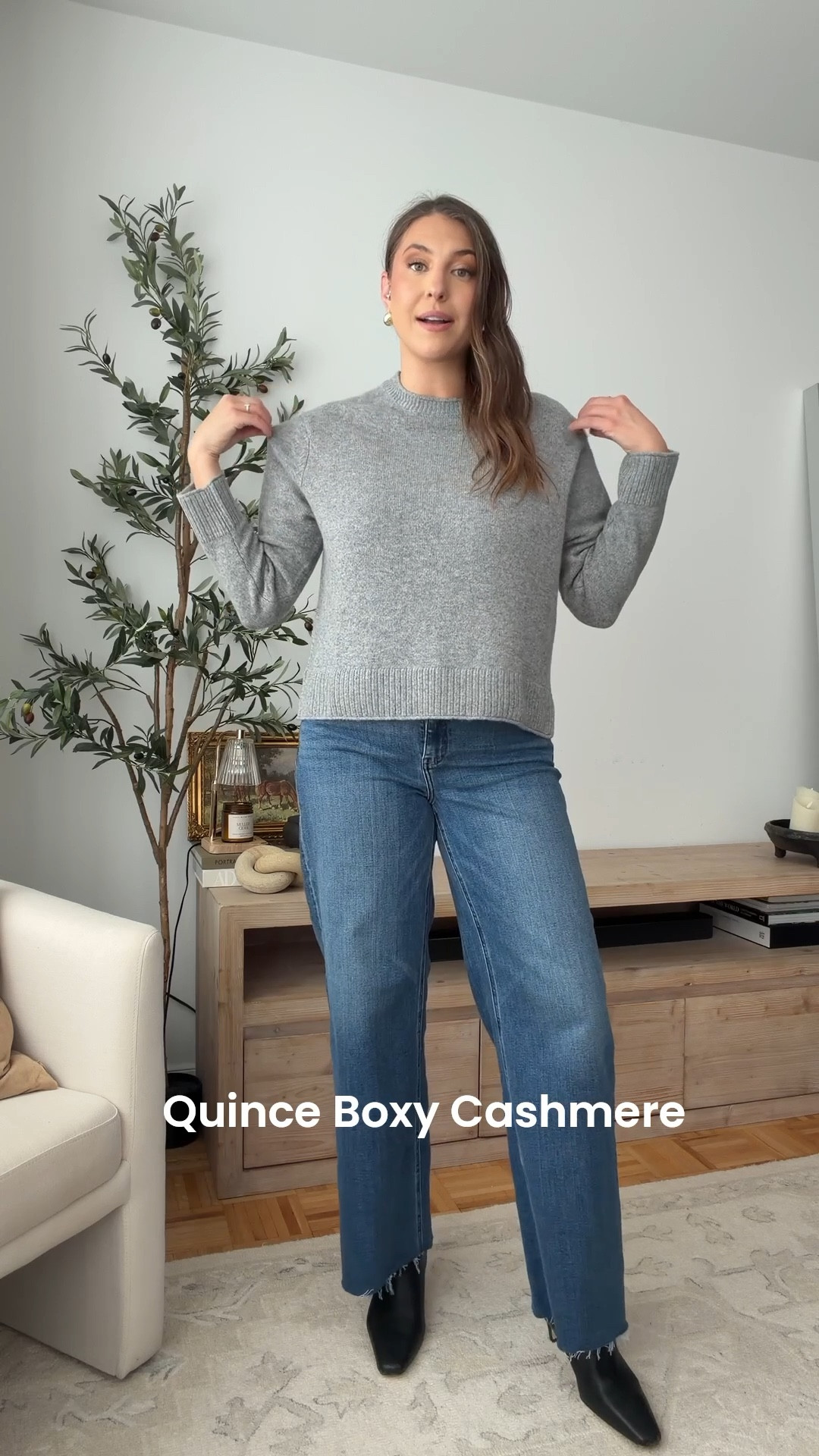 Quince boxy cashmere sweater! The perfect everyday fit under $100 . Slightly cropped and so luxe! 


Quince sweaters / quince review / quince cashmere sweaters / quince haul 

#LTKTall #LTKFindsUnder100 #LTKMidsize