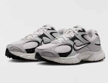 
Nike Women's V5 RNR Sneakers 

 #LTKfitnessgoals #LTKActive #LTKU