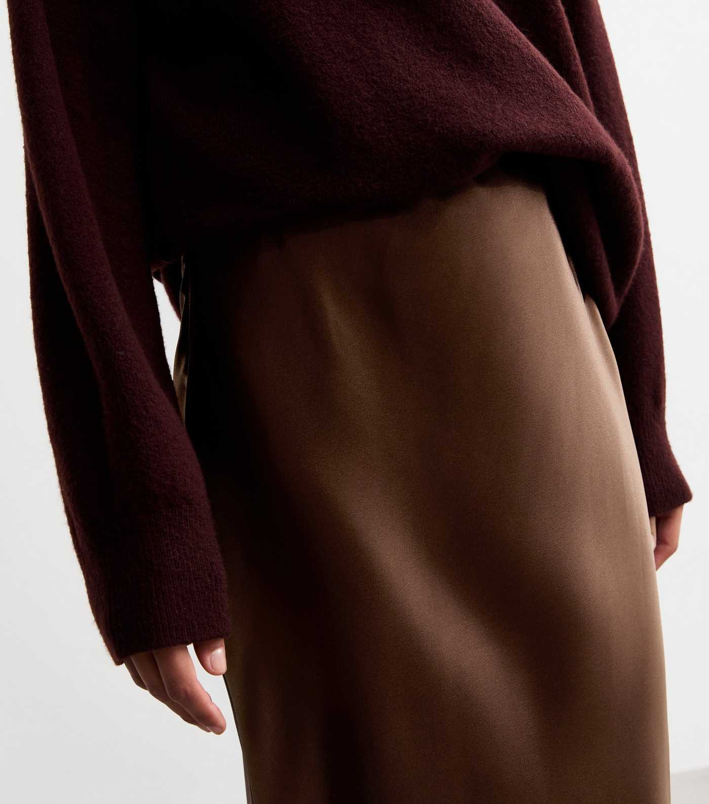 Brown Textured Satin Midi Slip Skirt | New Look | New Look (UK)