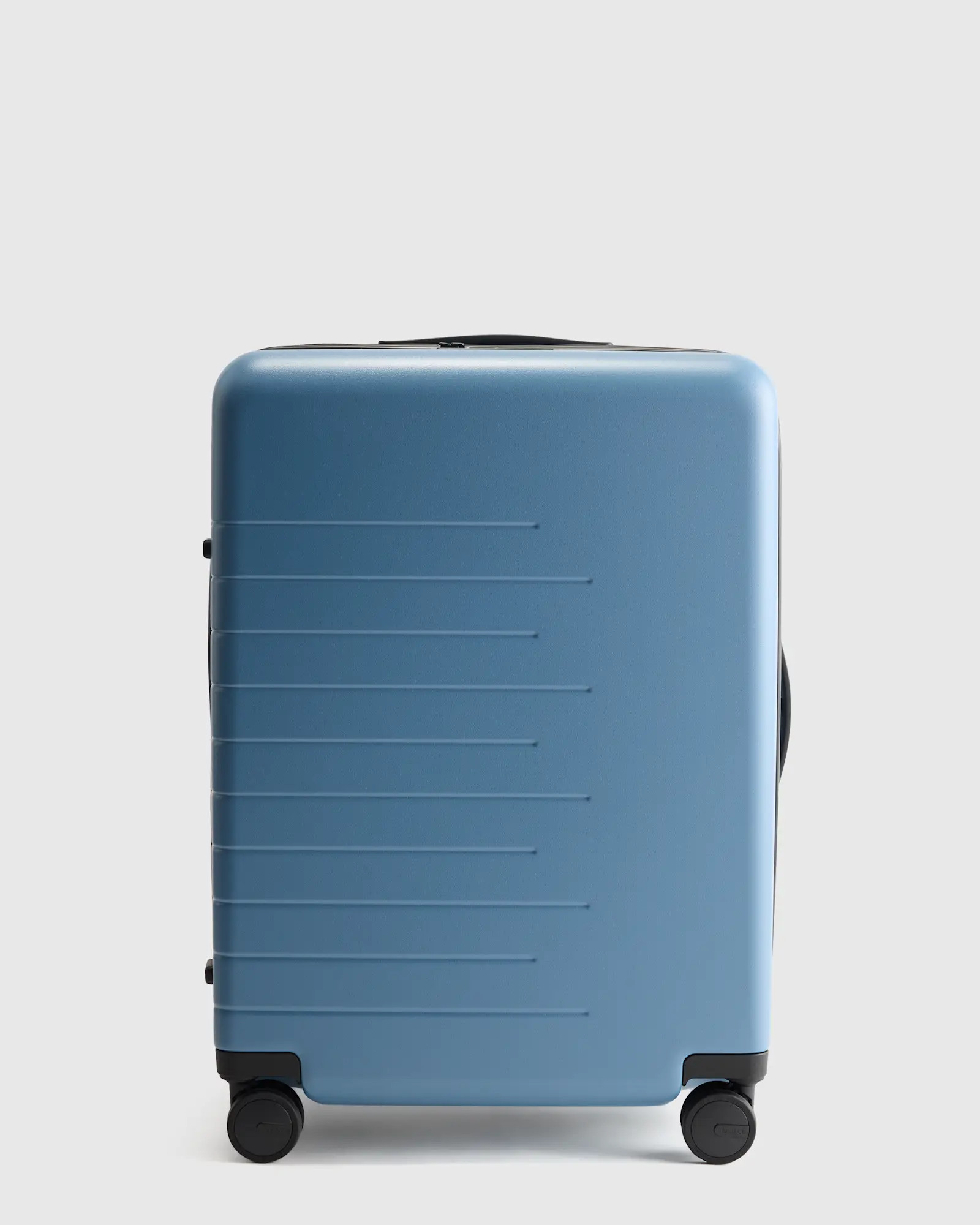 Expandable Medium Check-In Suitcase | Quince