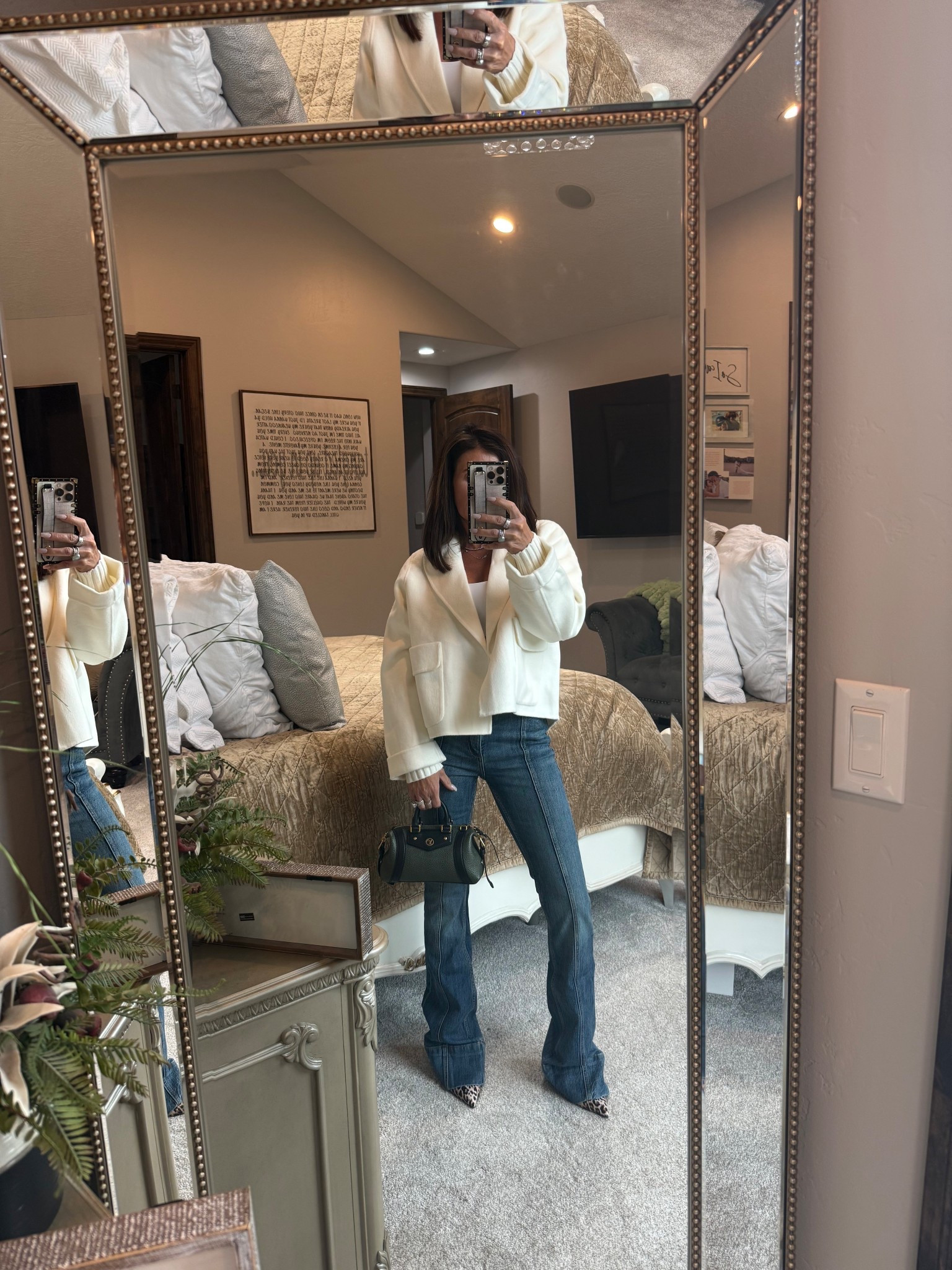 Love so much have this jacket in brown and cream! The sweater inlet on the sleeves 🫶🏽💕🤩

#LTKSeasonal #LTKU #LTKStyleTip