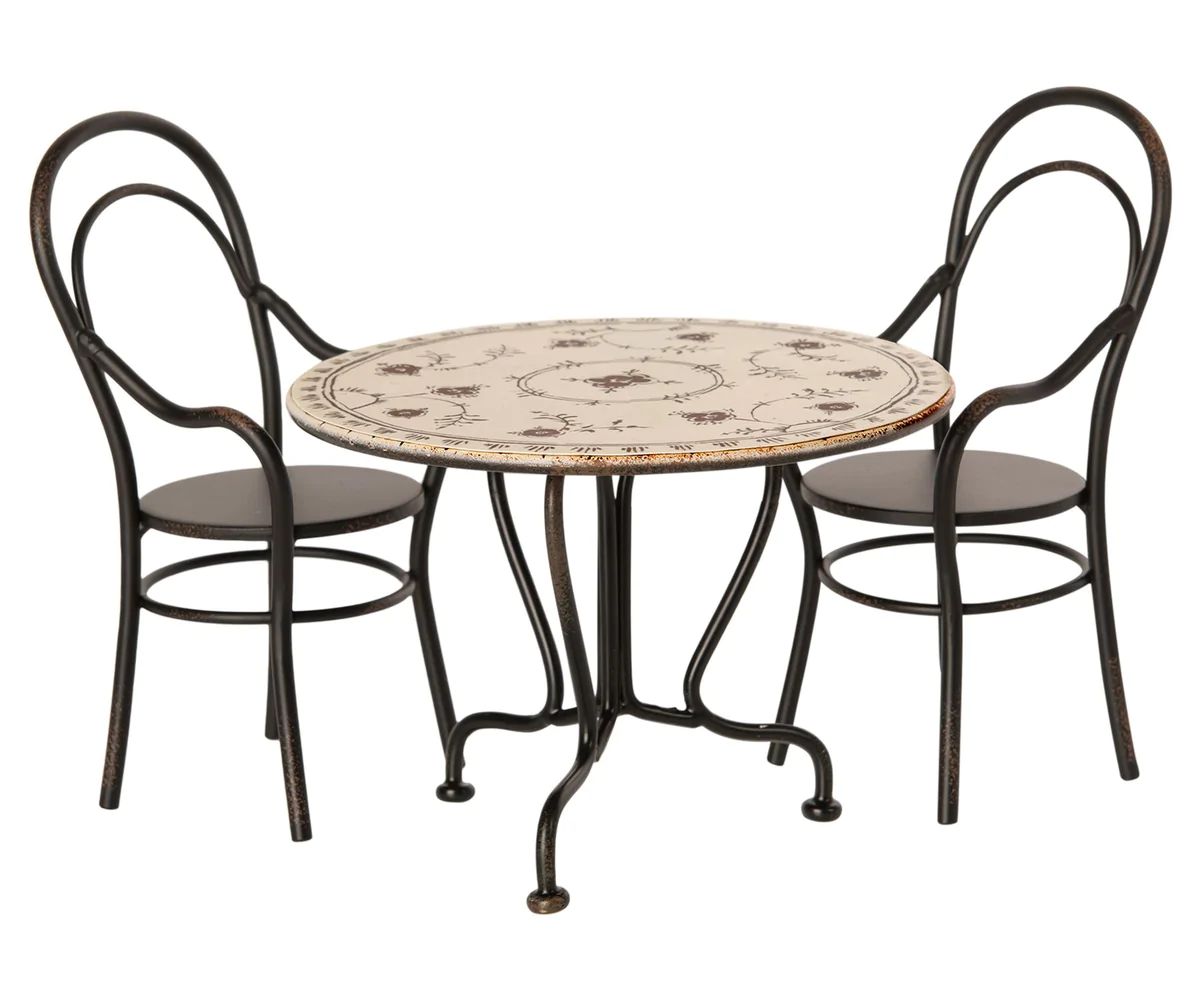 Dining table set w. 2 chairs | Bohemian Mama