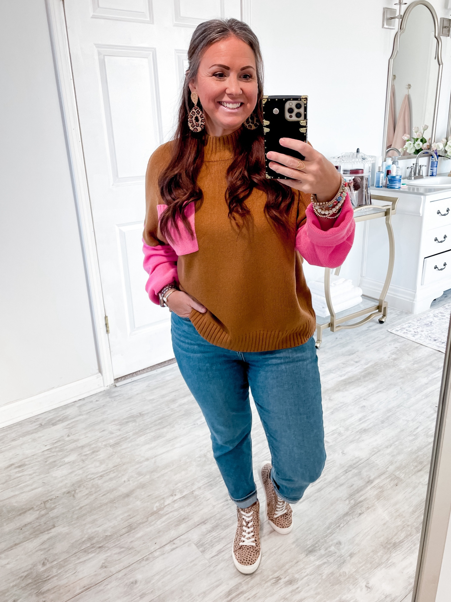 Colorblock 🤎💗

Fall sweater || casual style || sweater || boutique || shein || American Eagle || vintage Havana || sneakers || petite || style over 40 

#LTKshoecrush #LTKfindsunder50 #LTKover40