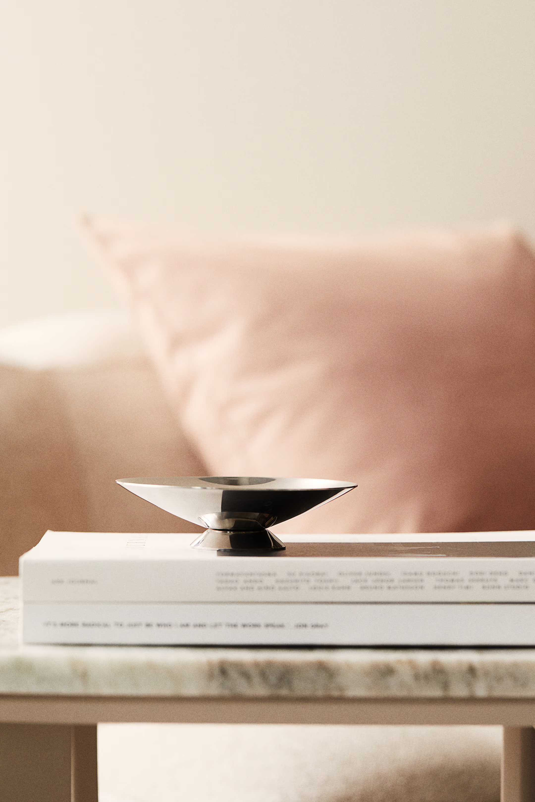 Small Pedestal Bowl | H&M (US + CA)
