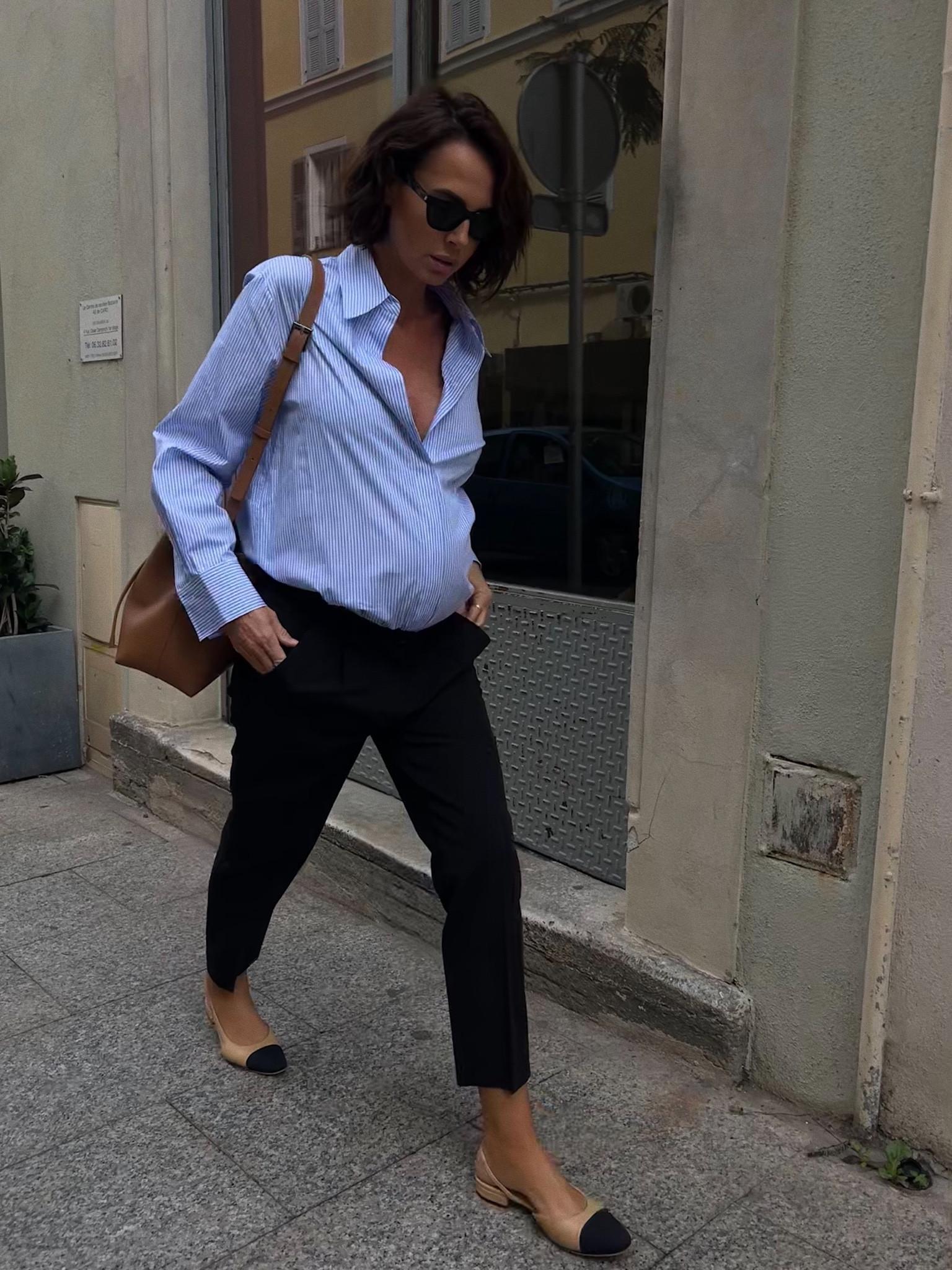 Le trio qui fonctionne toujours : bleu, noir, camel 🤎 

Chemise - pantalon fluide 

#LTKeurope #LTKworkwear #LTKSeasonal