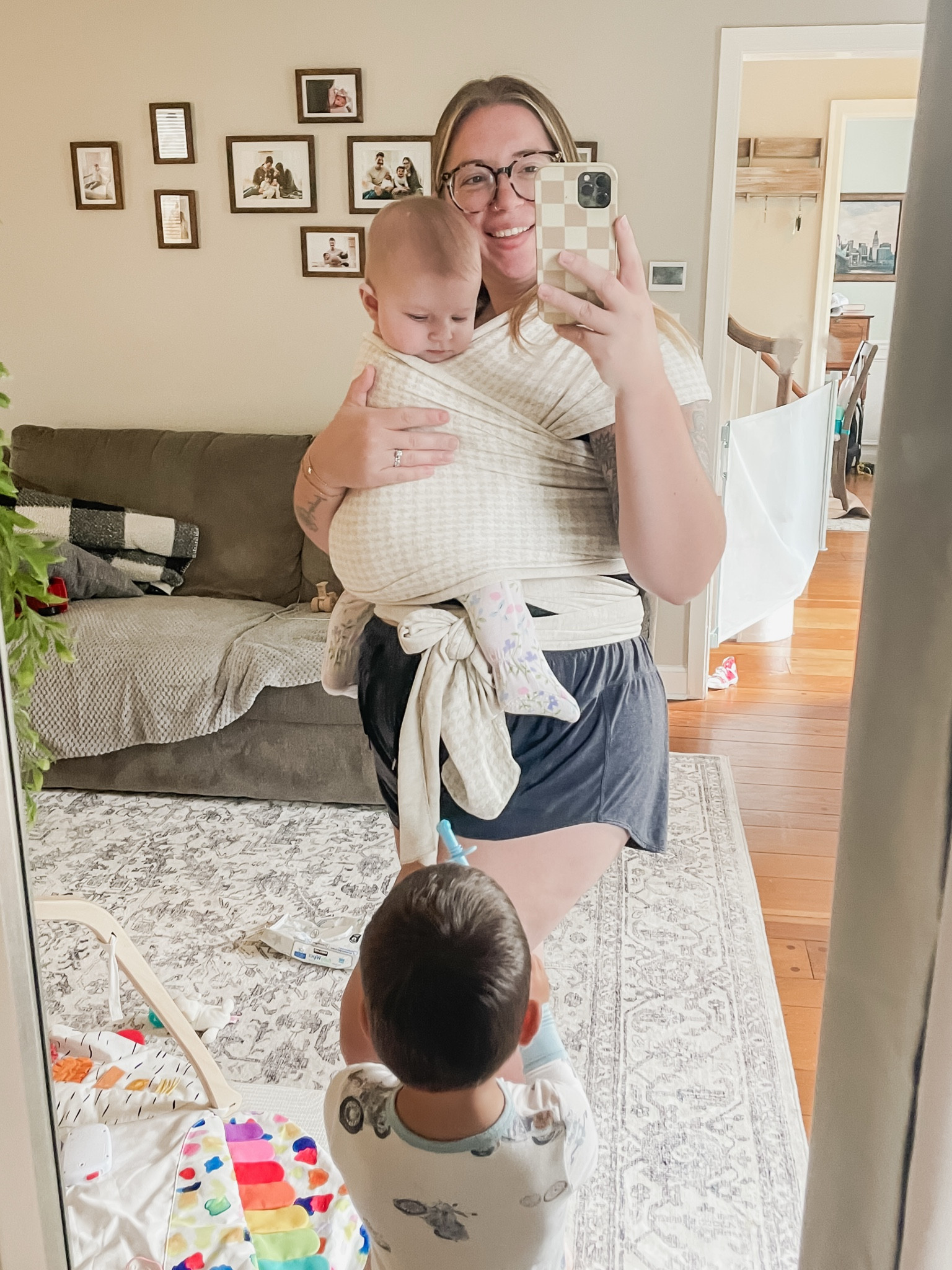 so obsessed with this houndstooth baby wrap from Solly Baby 🫶🏻 the perfect pattern and soft, warm fabric for fall! 

#LTKBump #LTKBaby