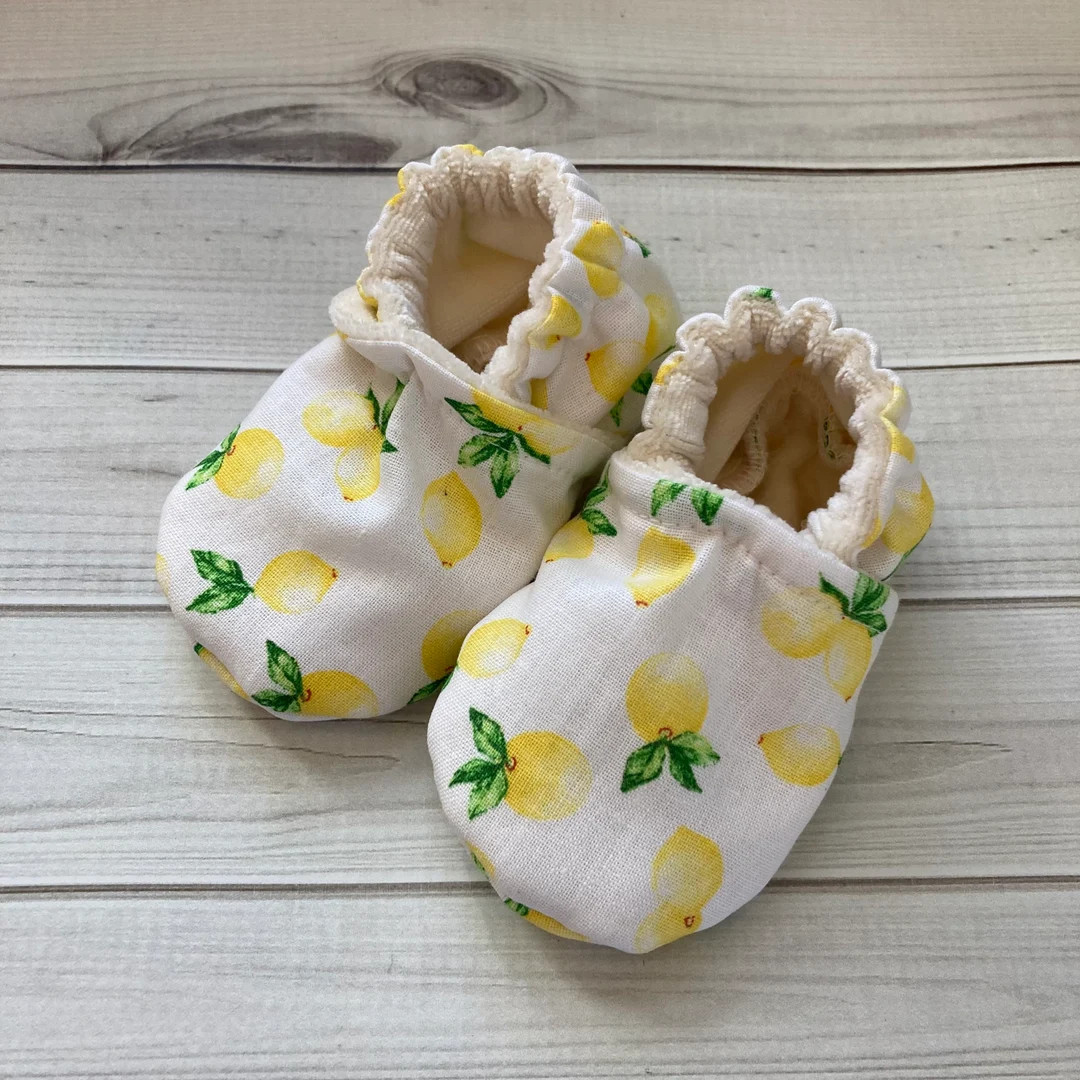 Lemon baby booties, lemon baby moccasins, lemon baby gift, baby shower, lemon baby outfit, toddle... | Etsy (US)