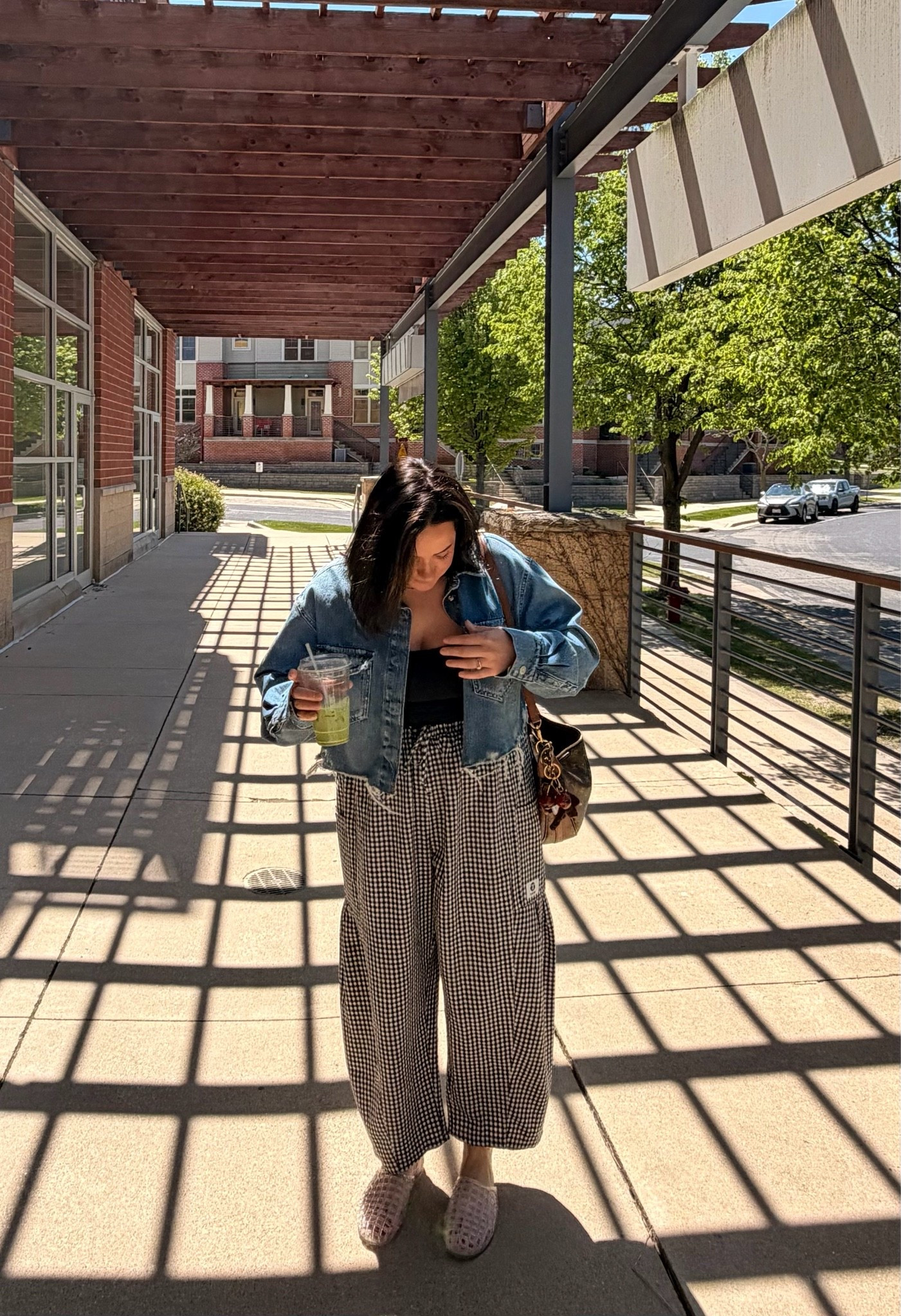 Easy cute spring outfit
Size M in pants and L in jacket and top 
Bloat and midsize friendly 
Brunch look

#LTKSeasonal #LTKootd #LTKMidsize
