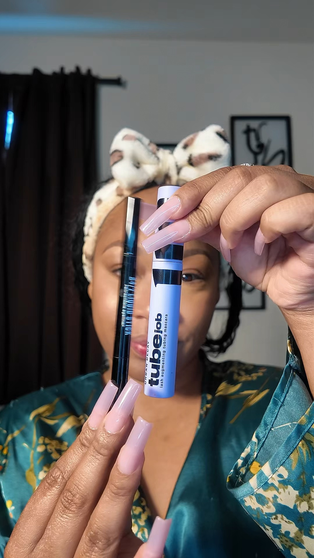 Summer heat? Not on my eyeliner. ☀️🔥

My go-to combo for a crisp wing that lasts all day:
✨ Urban Decay 24/7 Retractable Eyeliner
✨ Tube Job Mascara

Smudge-resistant, sweat-friendly, and keeping my wing sharp from morning coffee to sunset plans. If you’re looking for a liner + mascara duo that can handle summer, this is it. 💁🏽‍♀️🖤

#SummerProofMakeup #UrbanDecay #WingedLiner #MakeupRoutine #LongWearMakeup #TubingMascara #BeautyTok #MakeupLover #SummerBeauty #TamieTX

#LTKgrwm #LTKselfcare #LTKBeauty
