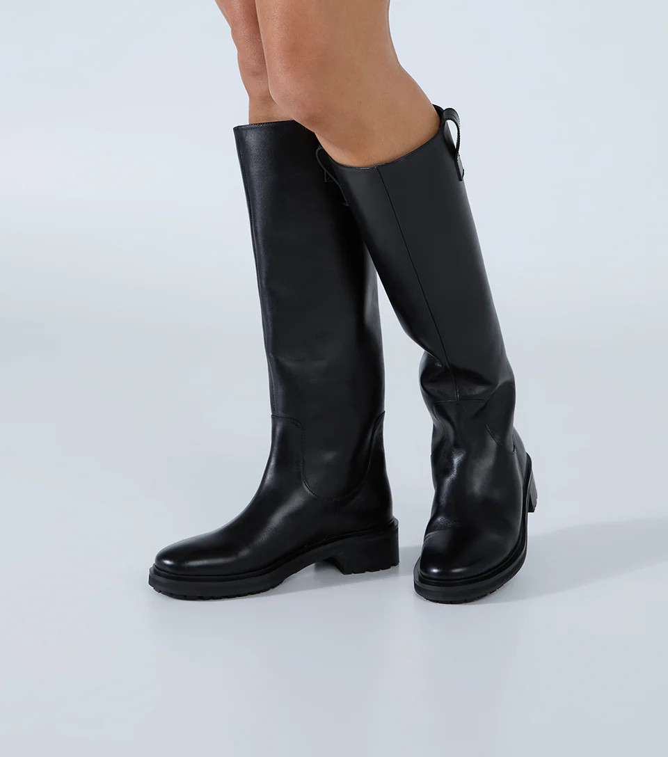 Hayes Black Como | Tony Bianco US