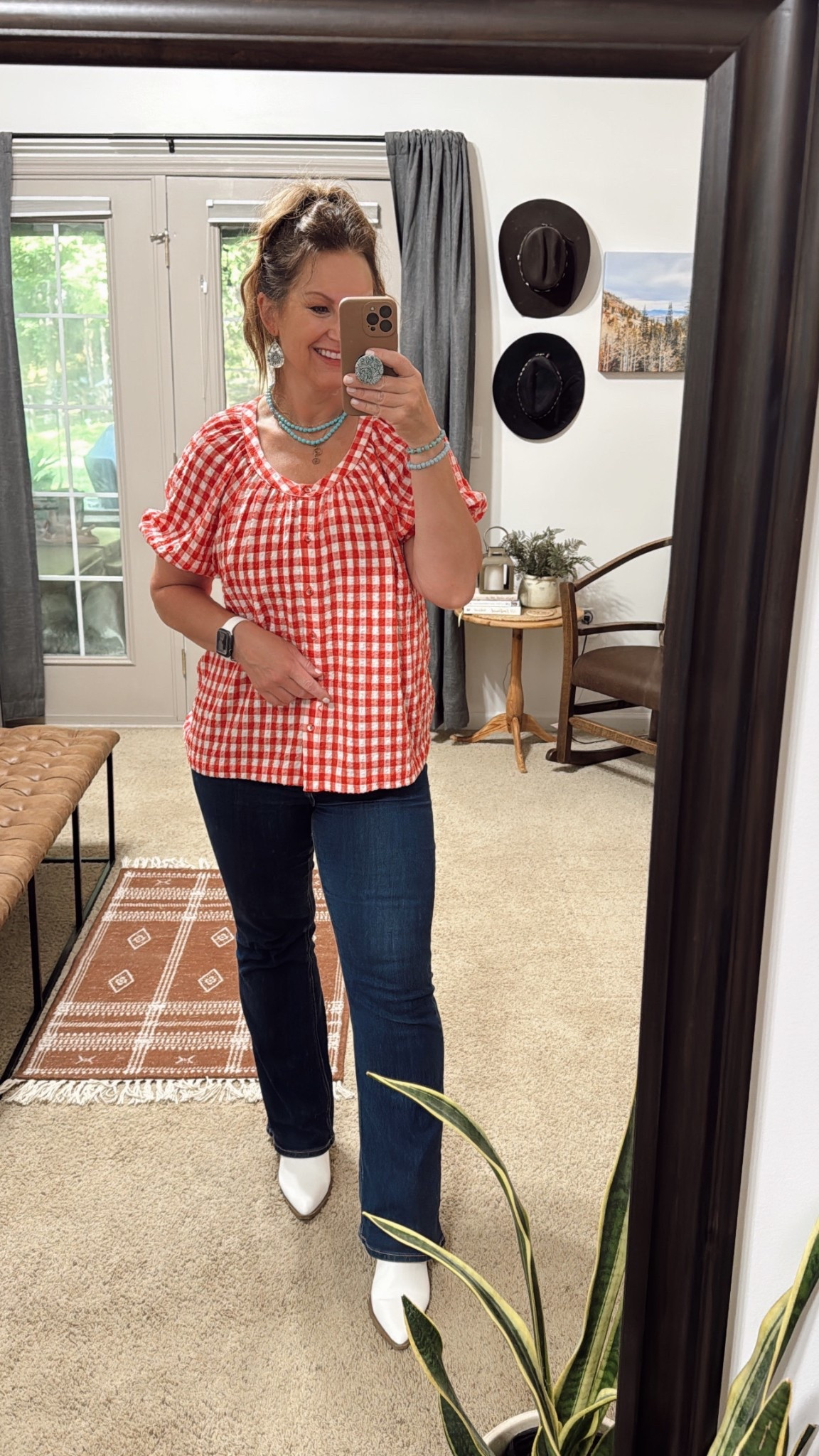 Church Outfit

Wearing my true size 12 in flare jeans 

Church outfit | patriotic outfit | 4th of July outfit | Old Navy jeans | Flare Jeans | cowboy boots | turquoise jewelry 


#LTKMidsize #LTKSeasonal #LTKStyleTip