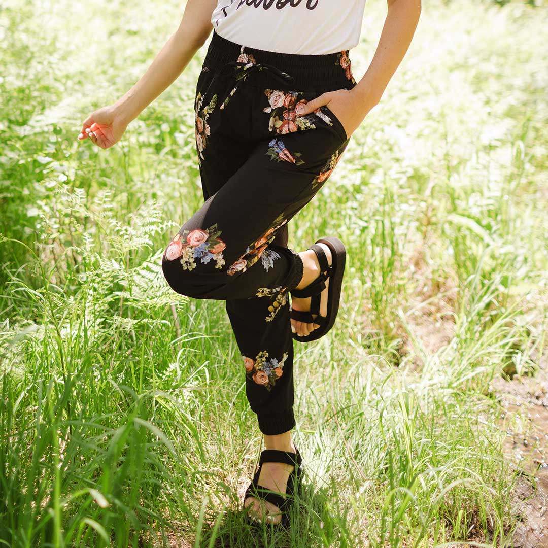 Destination Joggers, Rose Black | Albion Fit