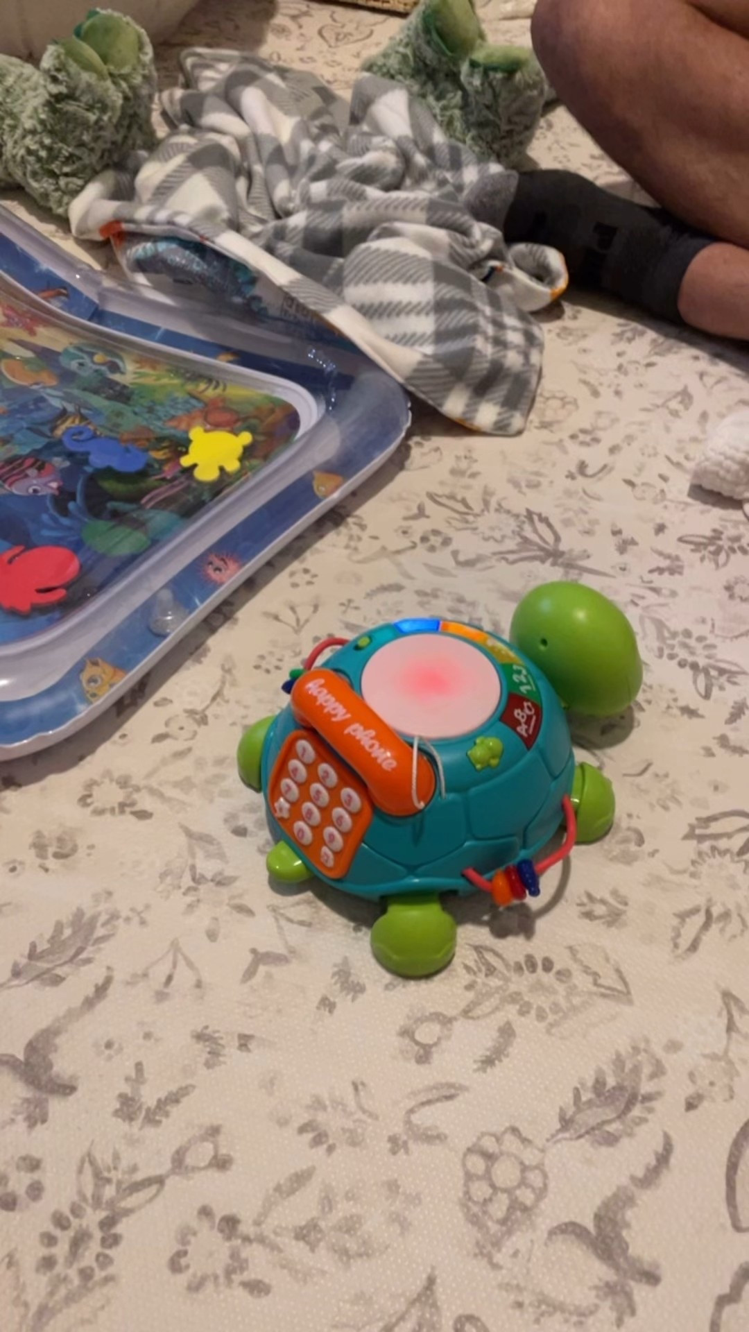 Crawling turtle 🥹 baby toys 


#LTKBaby #LTKGiftGuide