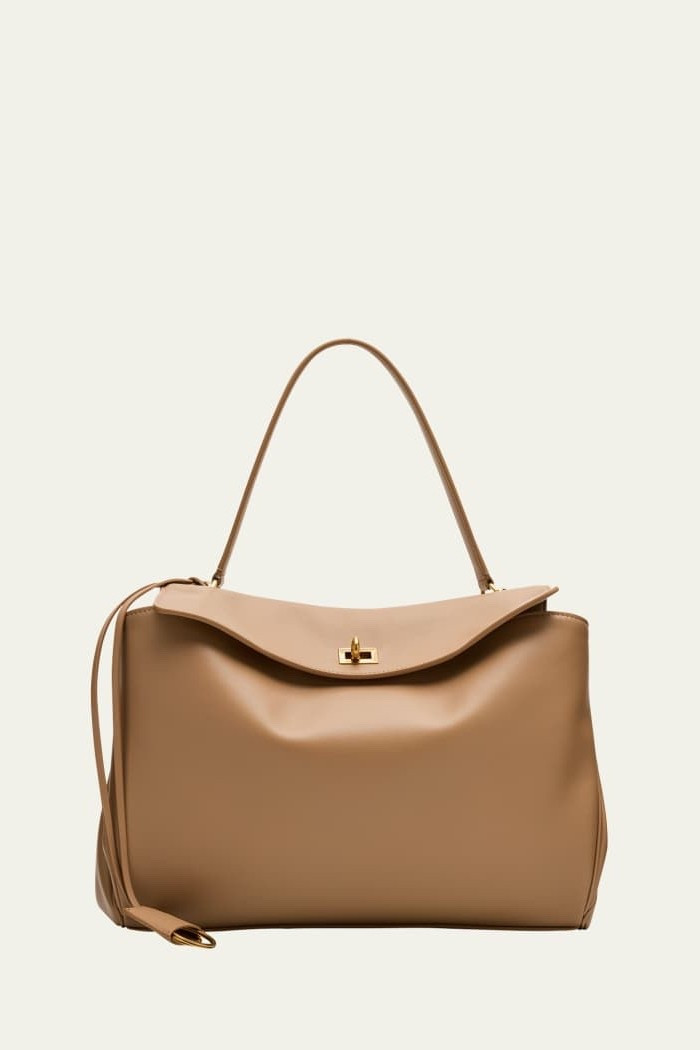 I have a secret obsession: it’s Balenciaga bags. I haven’t got one for 2 reasons: one is pretty obvious 💰 and the other one is - how can I decide which one? (Help!)

#LTKItBag #LTKSeasonal #LTKNYFW