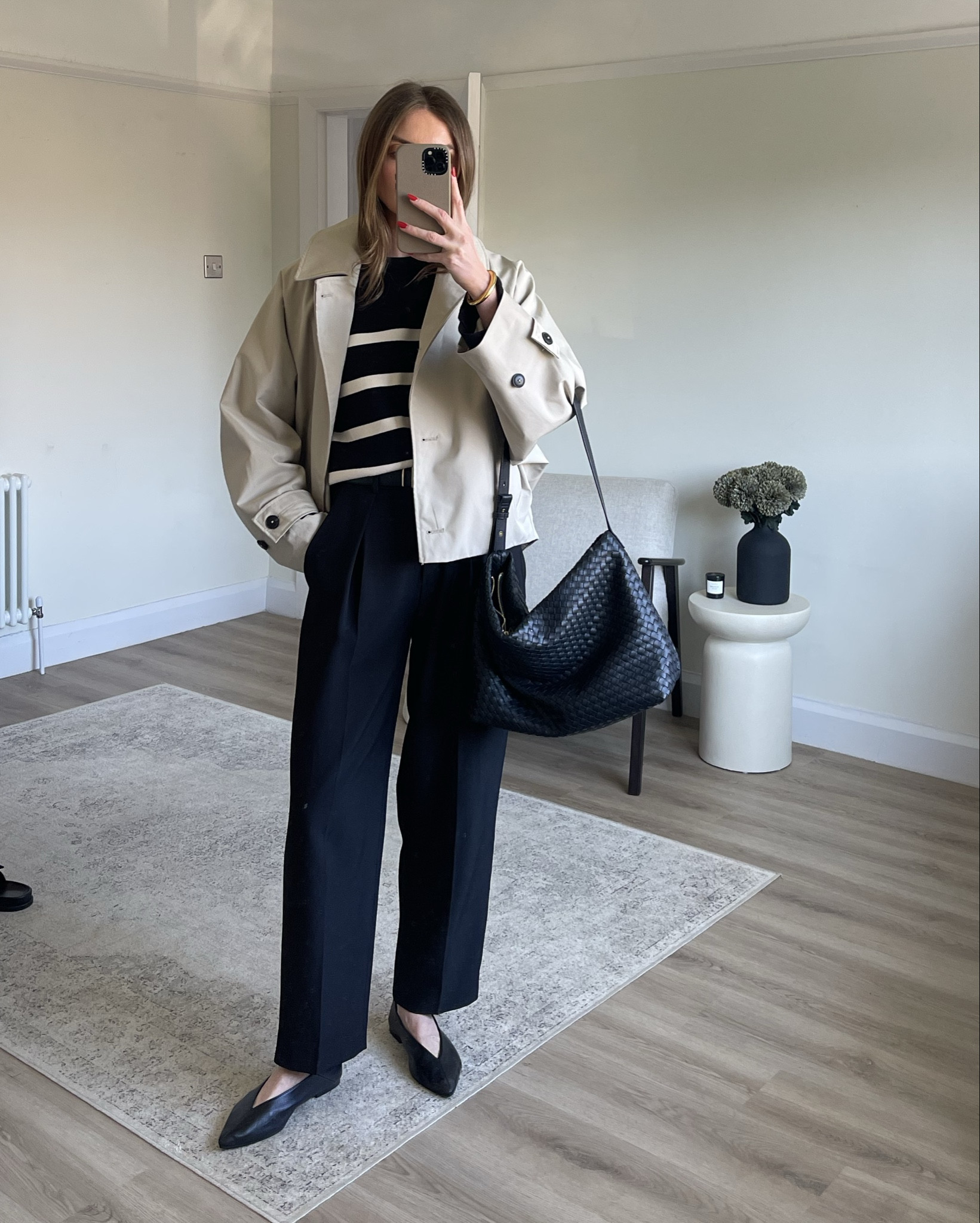 Short trench coat styling Small
Small in the trench 
My exact top is old so I’ve linked similar
& other stories black tapered trousers
Karen Millen leather flats
M&S woven bag 

Workwear inspiration 