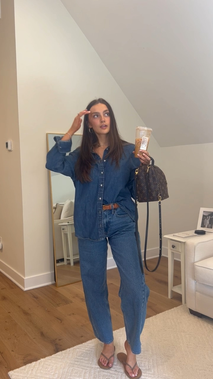 A very trendy denim on denim look for fall! 

#LTKitbag #LTKstyletip #LTKSeasonal