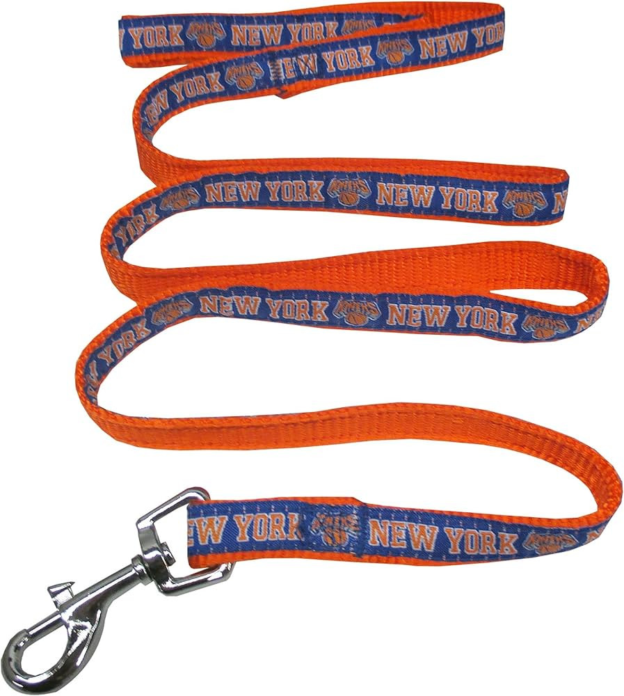 NBA NEW YORK KNICKS Dog Leash, Size Medium. Heavy-Duty Metal Swivel Buckle Pet Leash | Amazon (US)