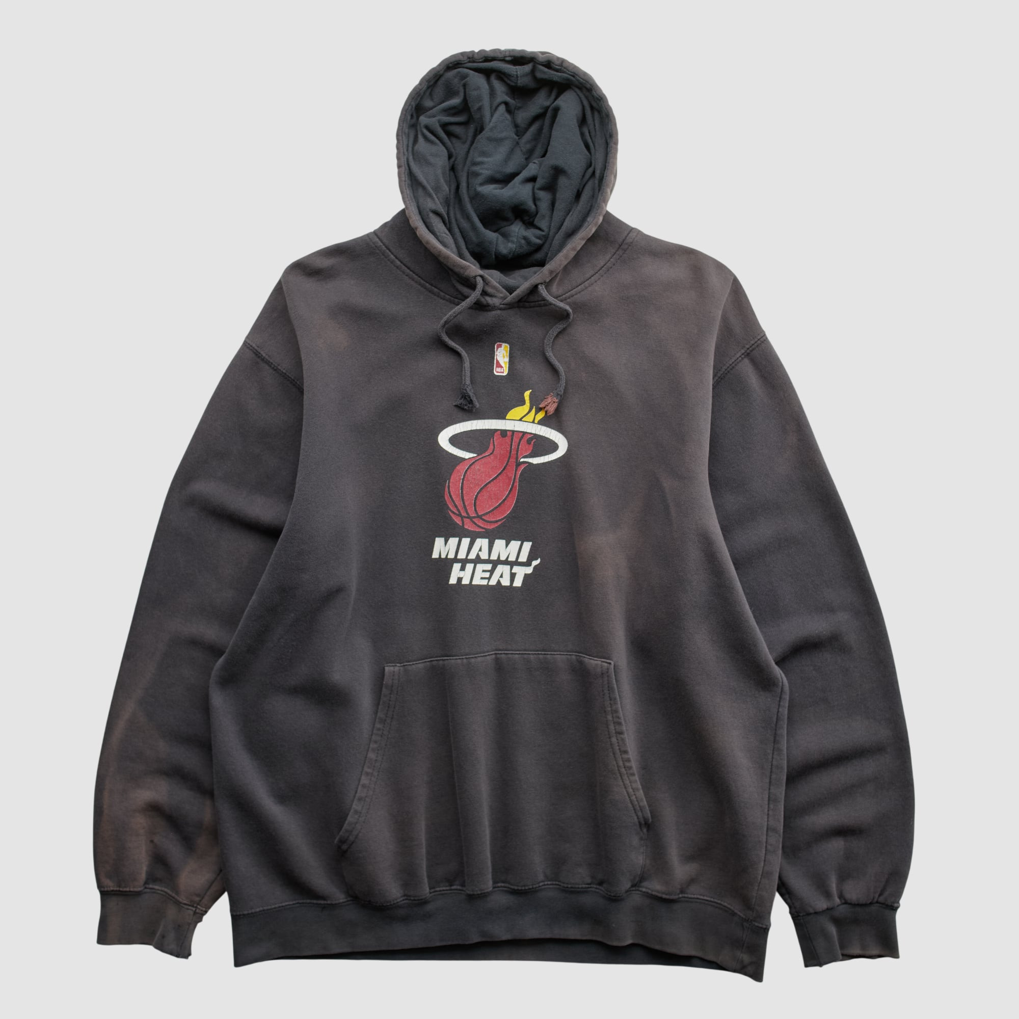 Miami Heat Majestic 2000s Hooded Pullover Sweatshirt - Black - S by Fanatics Real Vintage | Fanatics