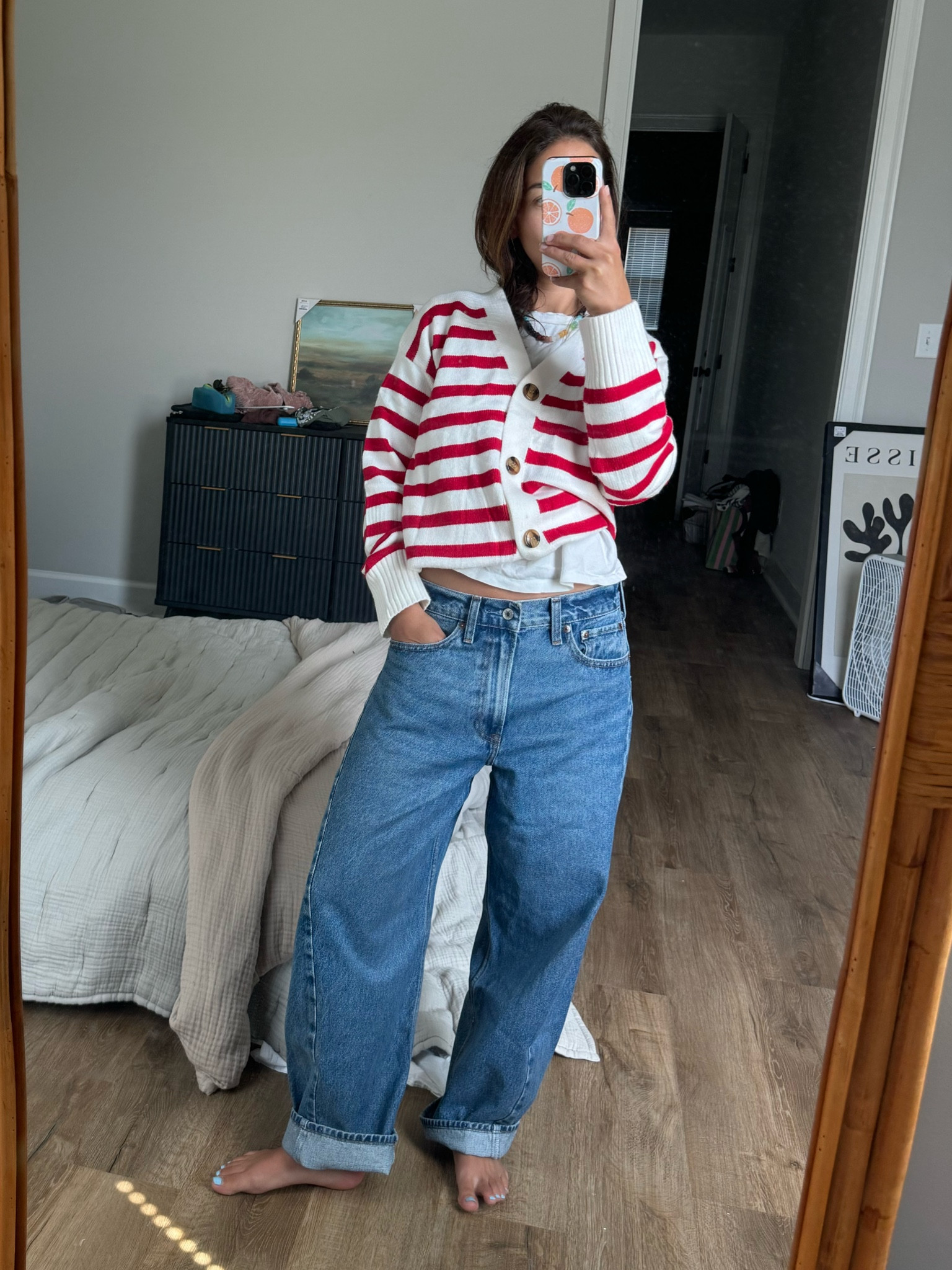 These barrel jeans are THE PERFECT amount barrel #ltkabercrombie

#LTKBacktoSchool #LTKSeasonal #LTKSaleAlert