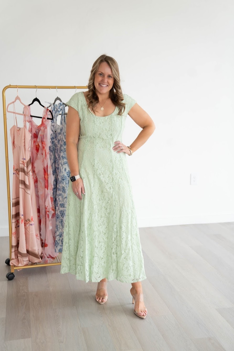 Wedding Guest Dresses

Petal & Pup  midi dress   floral dress  heels  trendy outfits  spring fashion  spring dress spring outfit  spring wedding  summer wedding


#LTKgrwm #LTKWedding #LTKootd