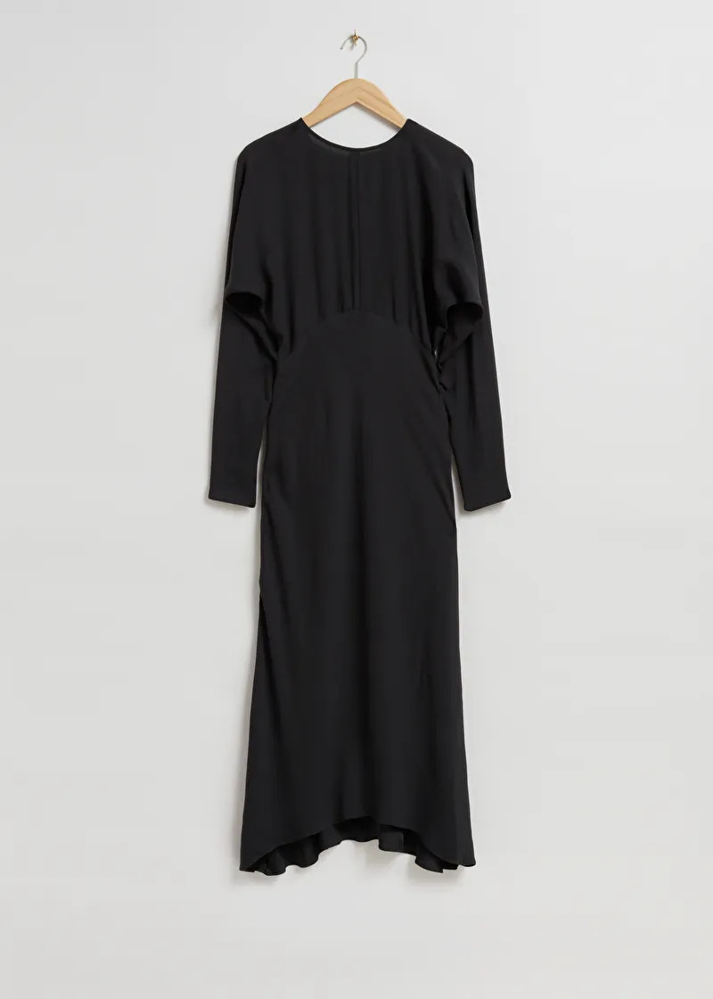 Schräg geschnittenes Midikleid | & Other Stories (DE + FR)
