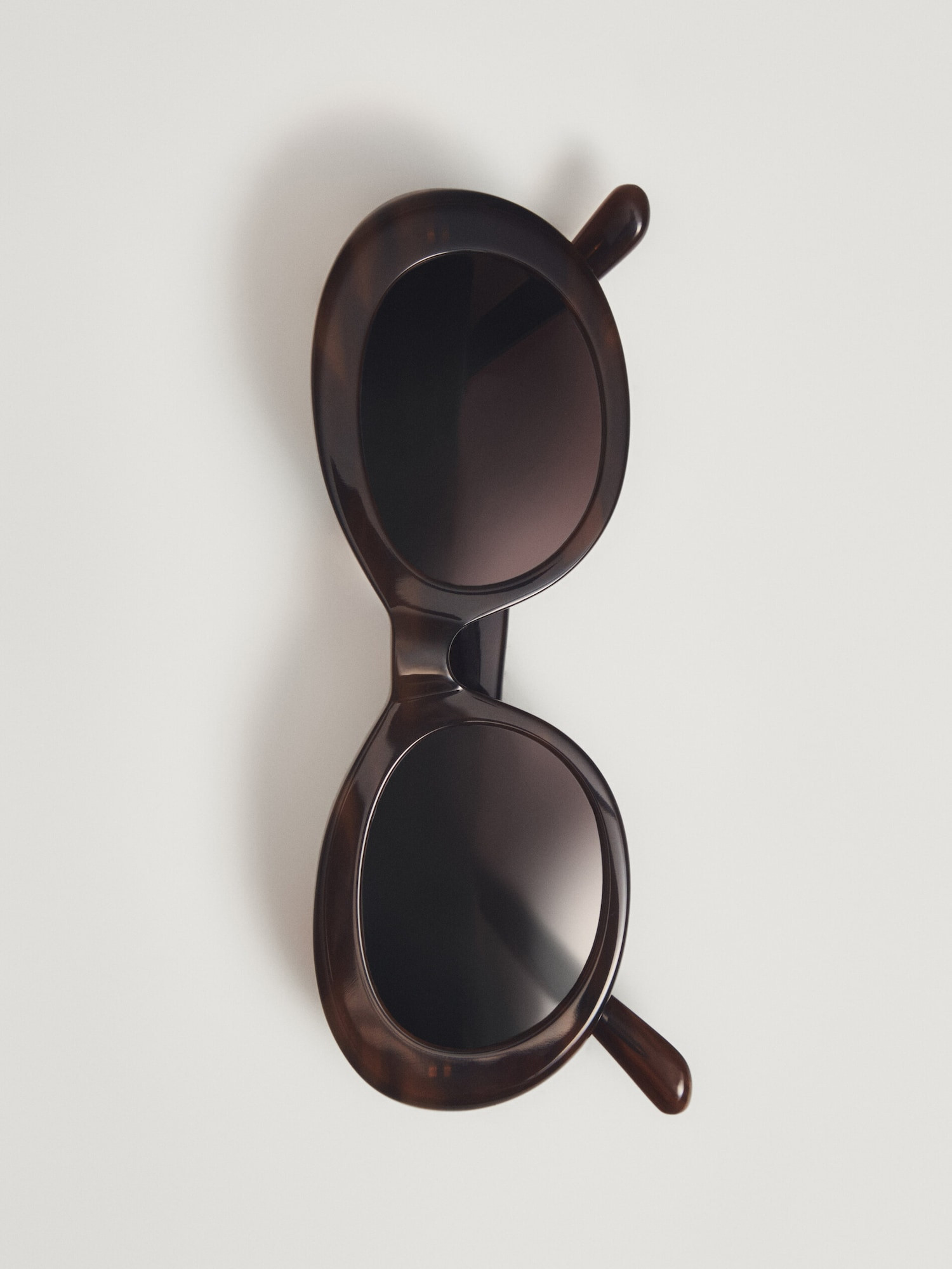 Oval sunglasses | Massimo Dutti UK