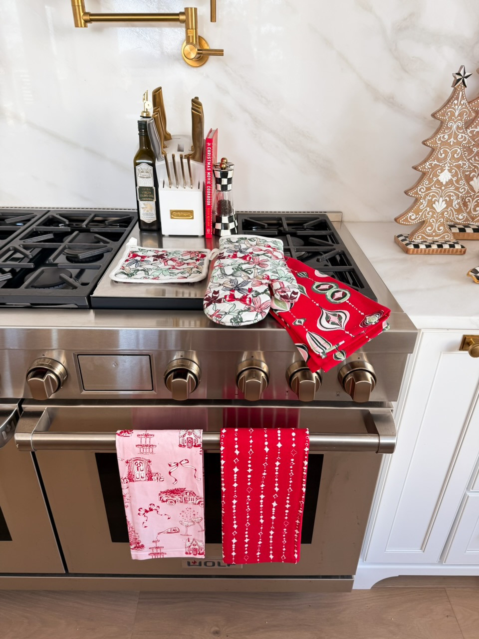 It’s the most wonderful time of the year ❤️ love these new @belk X Sewing Down South holiday decor items   

 #LTKHoliday