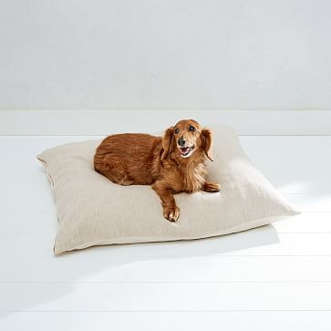 The Wolf Nest Linen Dog Bed | West Elm (US)