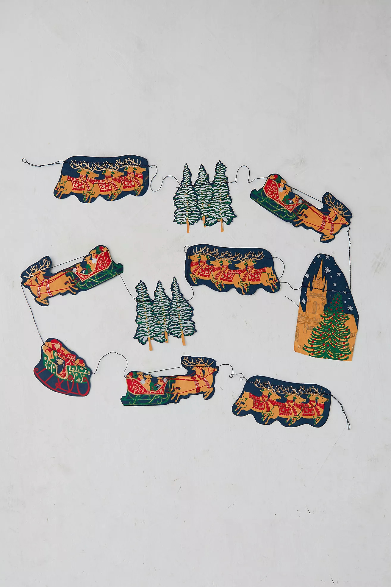 Party Garland | Terrain
