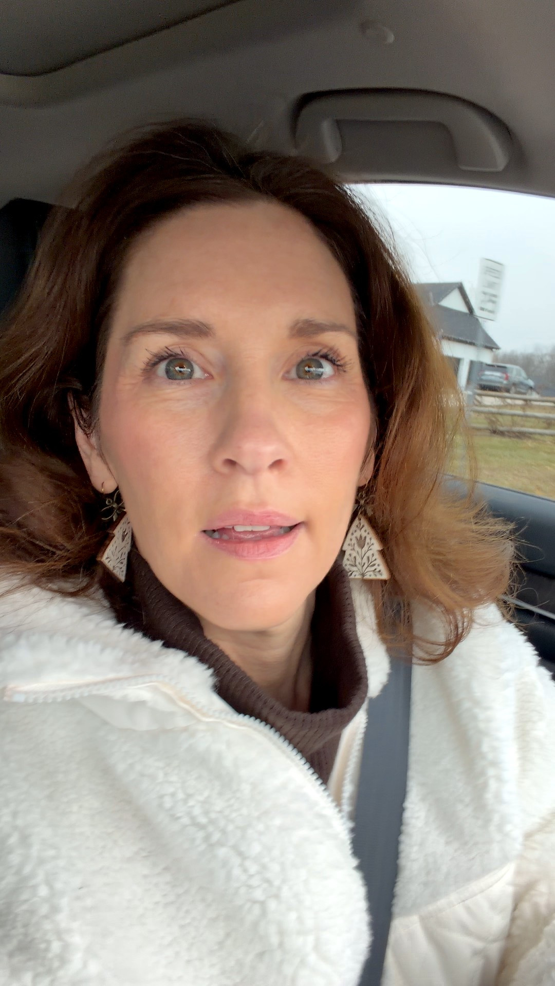 Hahhaha can’t win… but those grays are forever better bc of my har powder and help me squeeze time between hair appointments 🙌

Dark or Light which do you prefer? 


#LTKdayinmylife #LTKmomlife #LTKstorytime