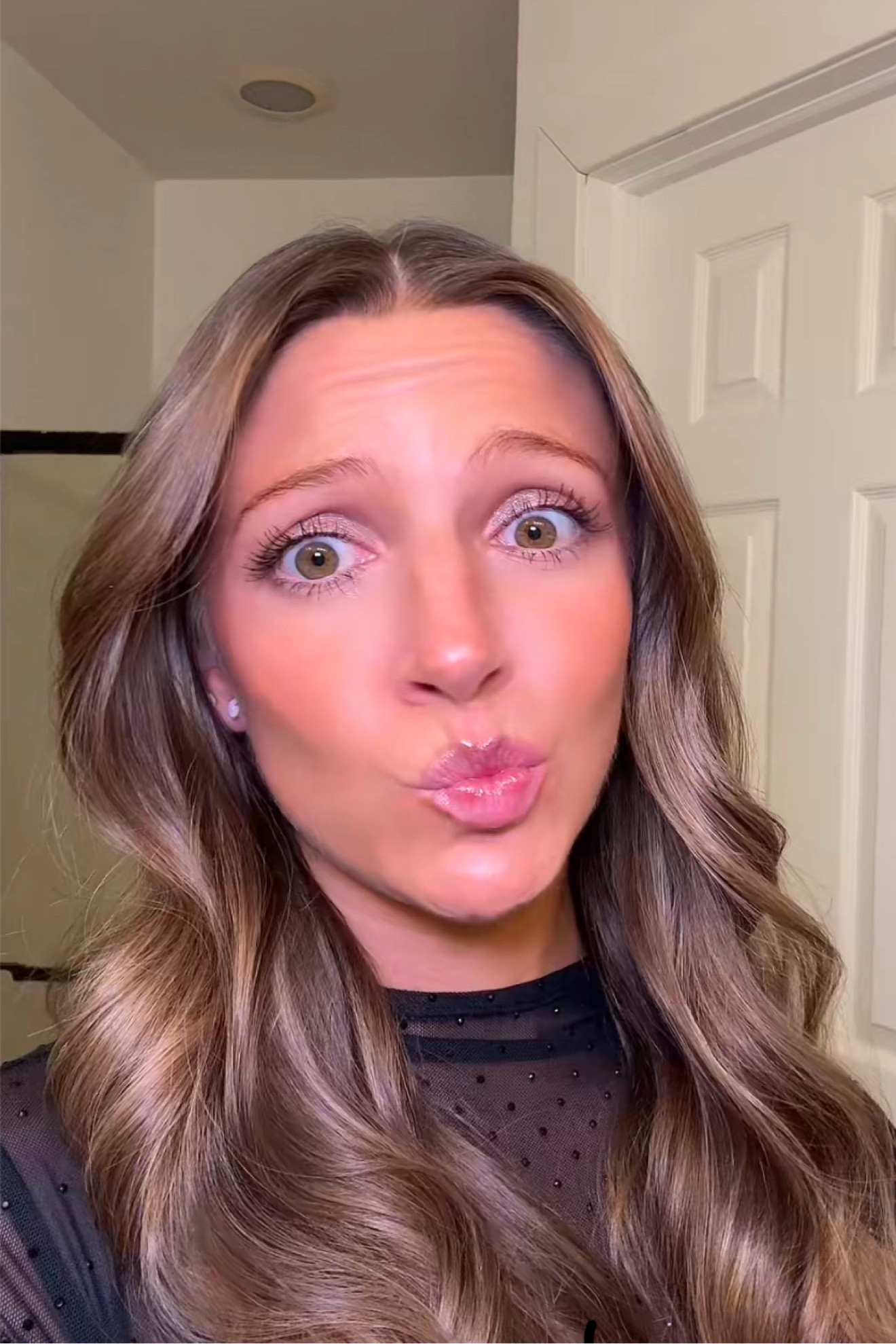 Prettiest #abercrombie dress + #tartecosmetics lip plump ✨💙