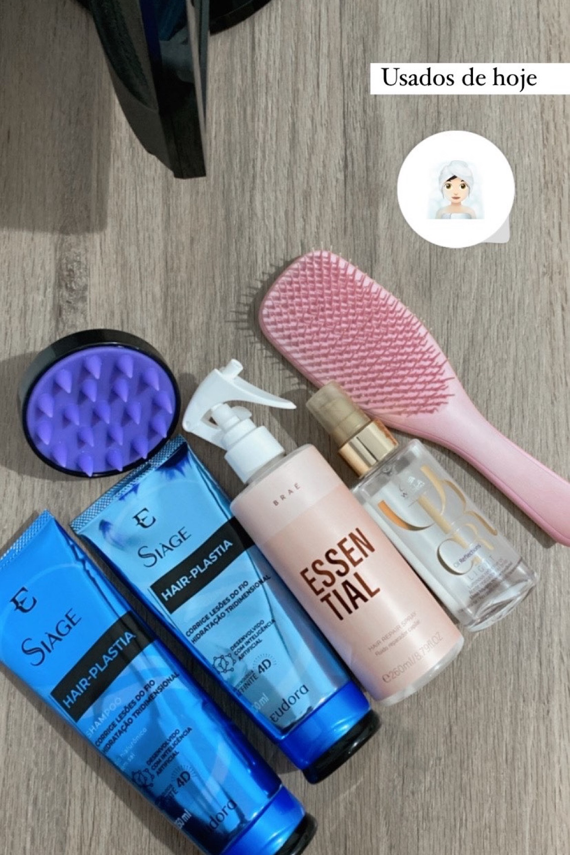 Usados de hoje no meu cabelo:
Shampoo e condicionador Hair-Plastia - Eudora 
Finalizador Essential - Braé
Óleo Oil Reflections - Wella 
Escova Wet Detangler - Tangle Teezer 
Amo todos e indico 🫶🏻✨

#LTKbeauty #LTKSale #LTKbrasil