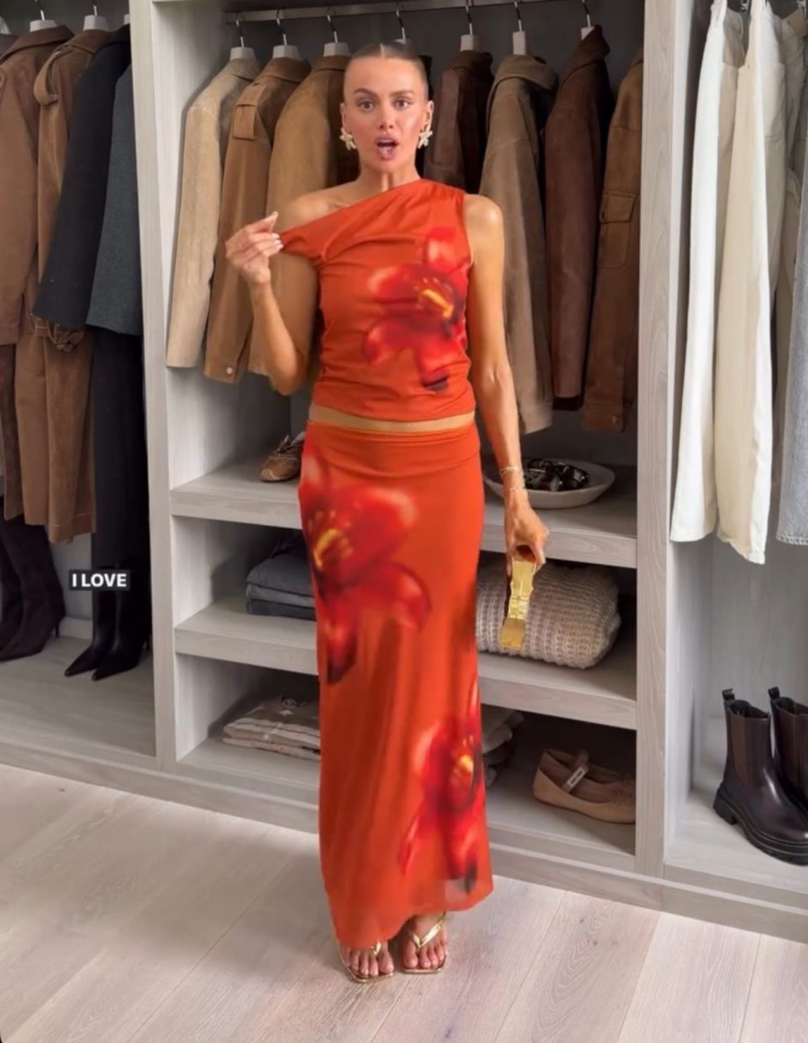 Another fave!! This is absolutely gorgeous, so so good for holiday!! Comes in a few colours! Wearing a size small 🧡


#LTKuk #LTKspring #LTKsummer