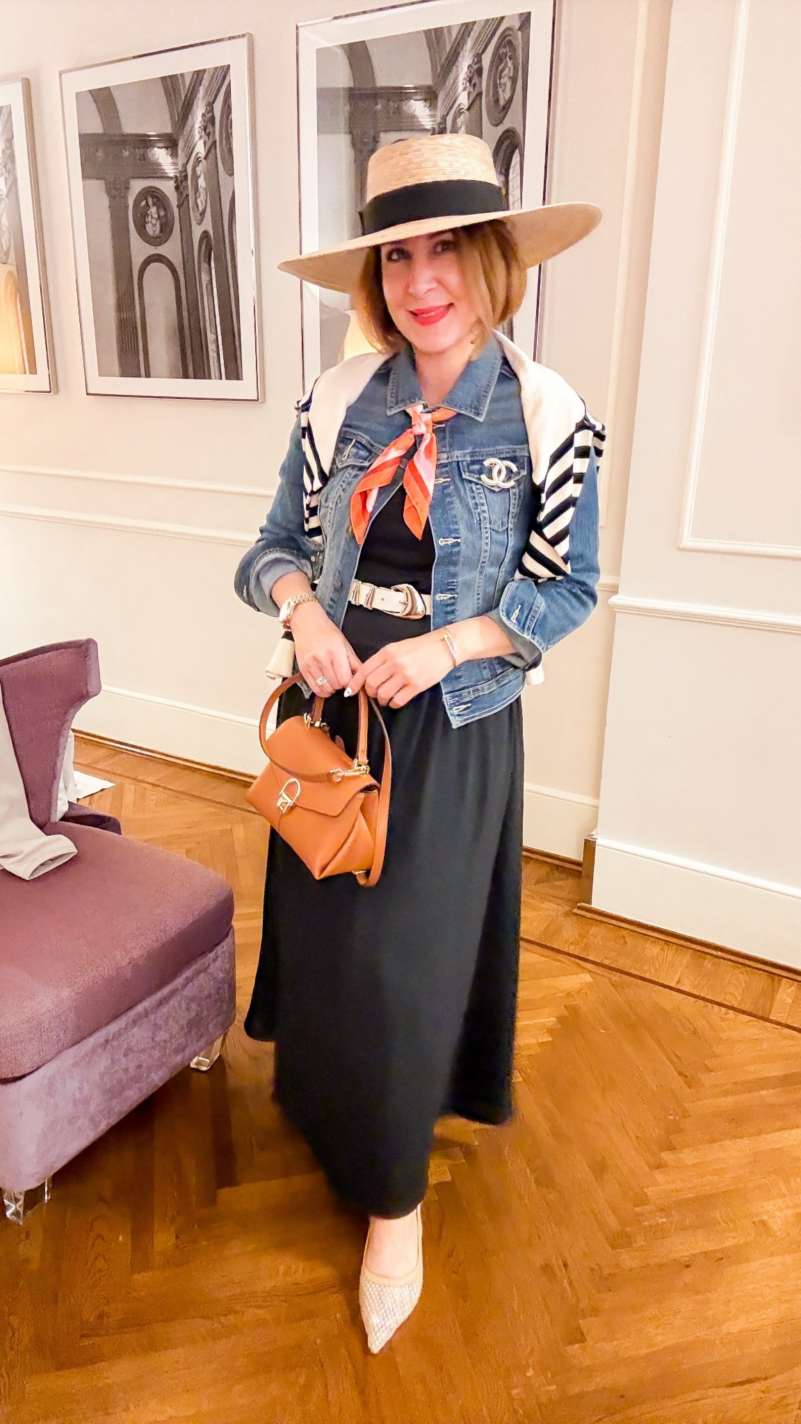 Second day in Florence. Dress from Target, handbag, shoes and belt from Amazon. 