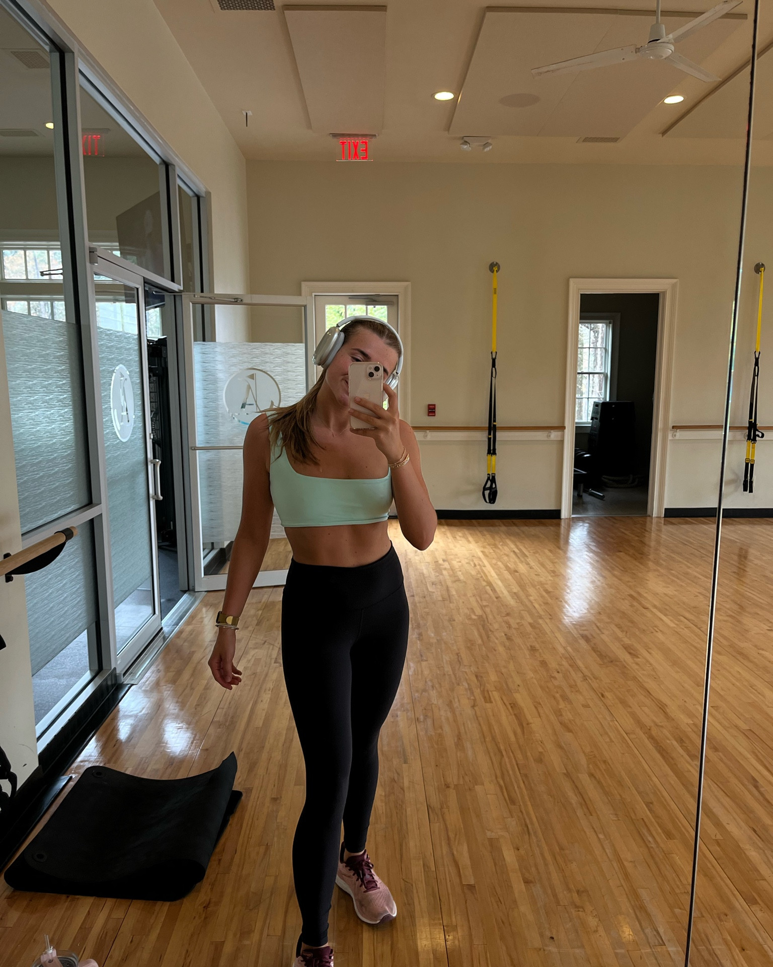 loving this new FP movement free people … perfect for a workout or a run ! 🩵


#LTKfitness #LTKSeasonal #LTKfindsunder50